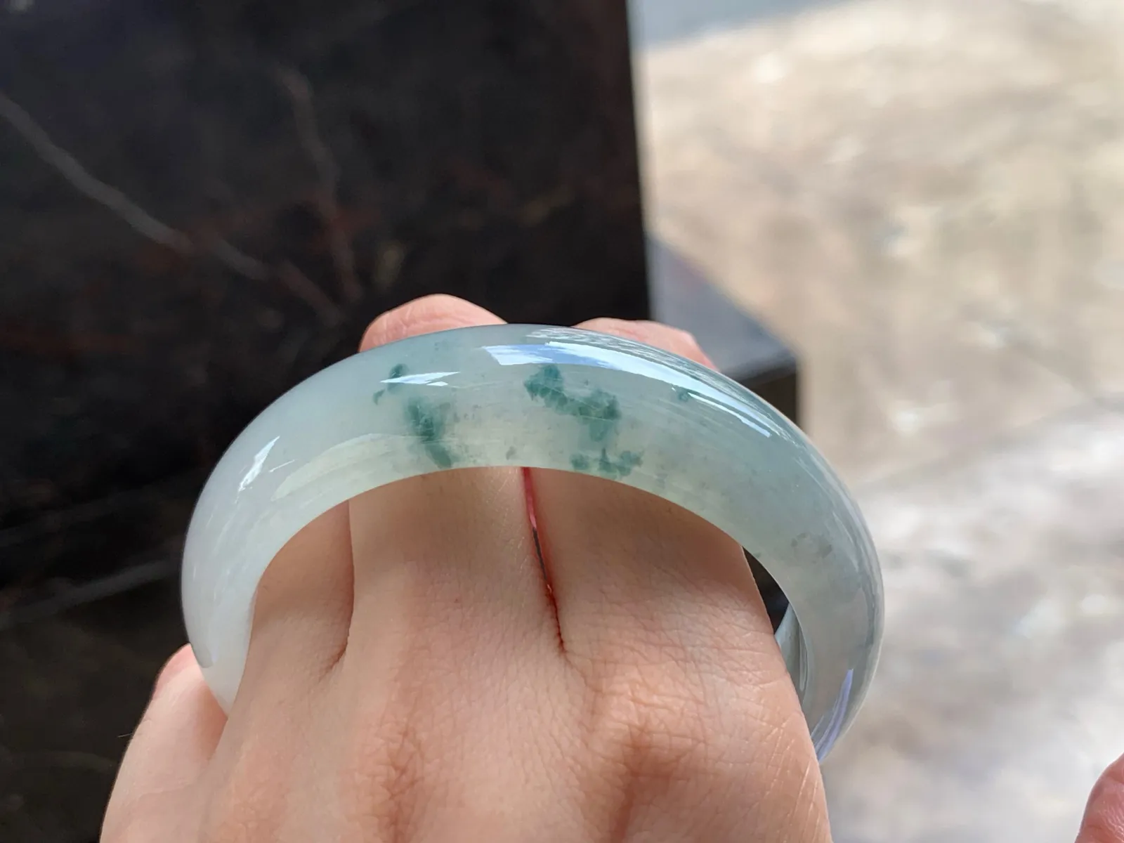 冰飘花宽版手镯
清爽58/16.3/8.6mm