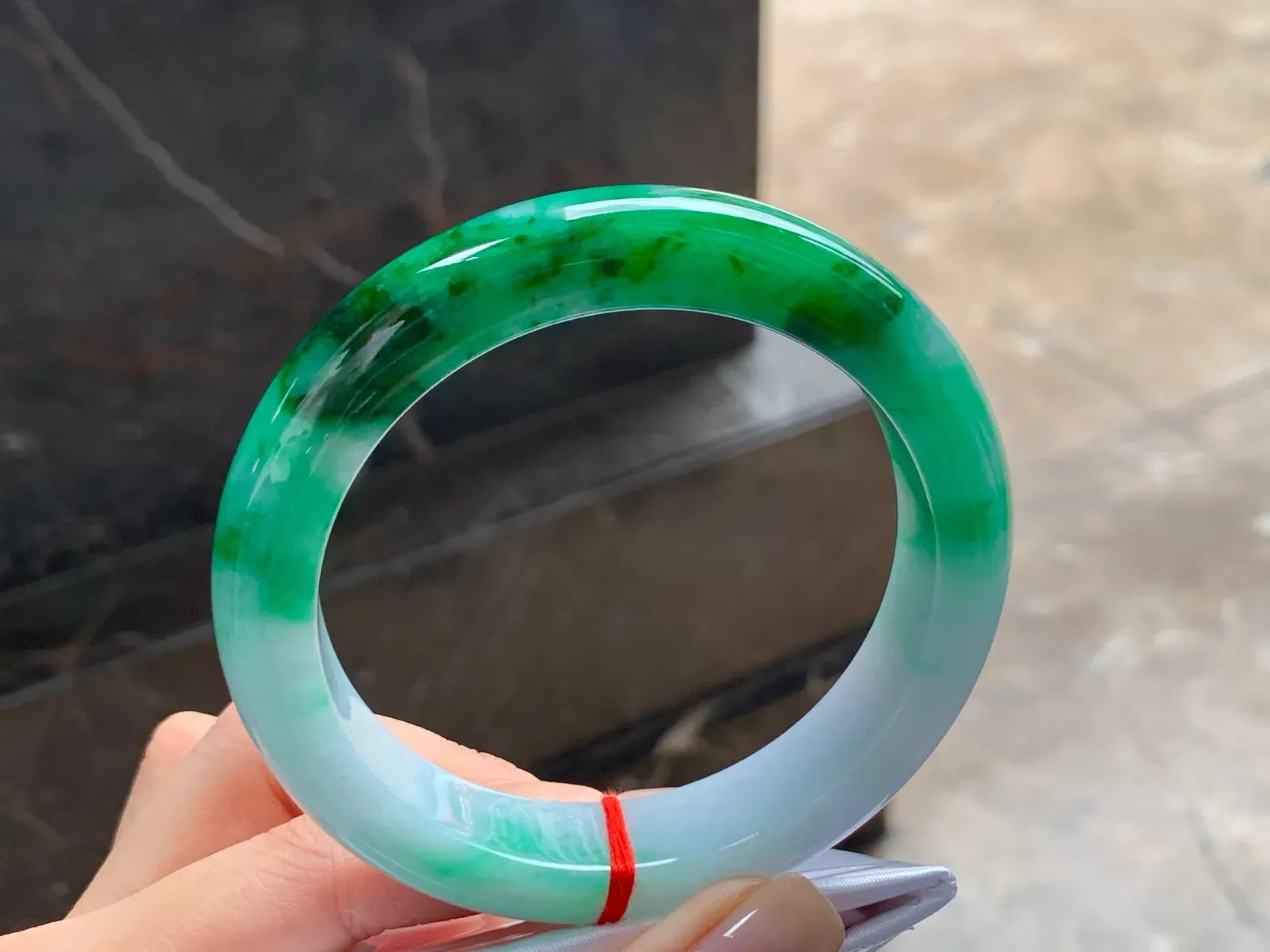 辣绿大圈手镯
色好60.2/13.4/9.7mm