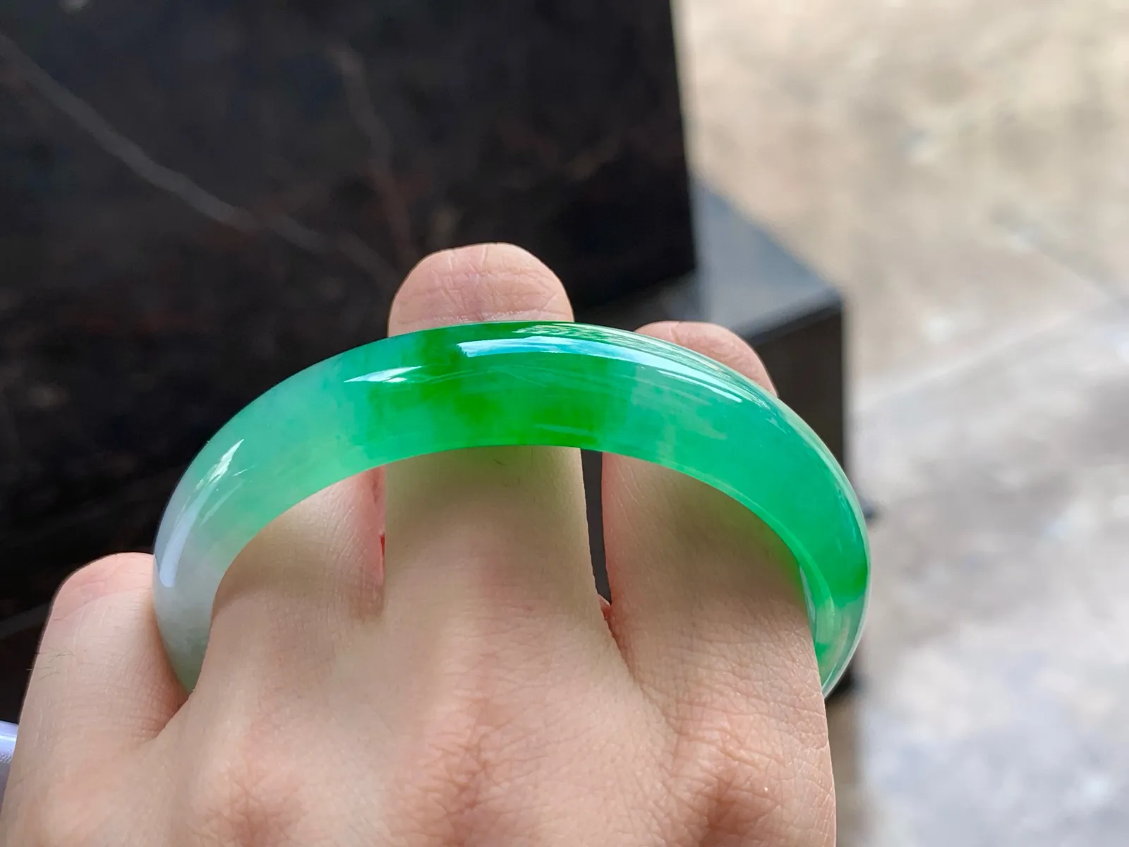 冰辣绿手镯
种老58.3/12.7/6.6mm