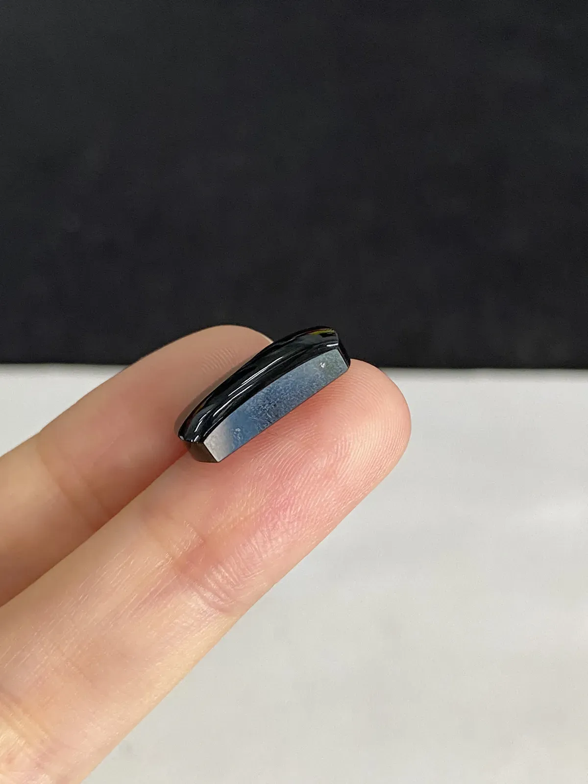 翡翠马鞍形戒面