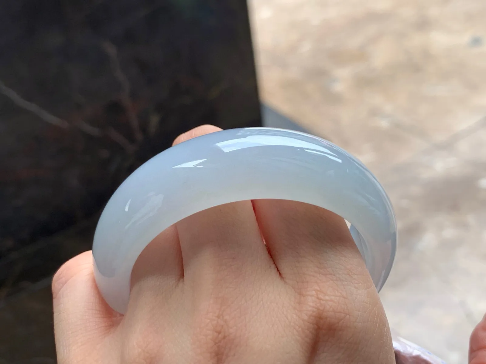 冰宽版手镯
水润56.8/20/9.6mm