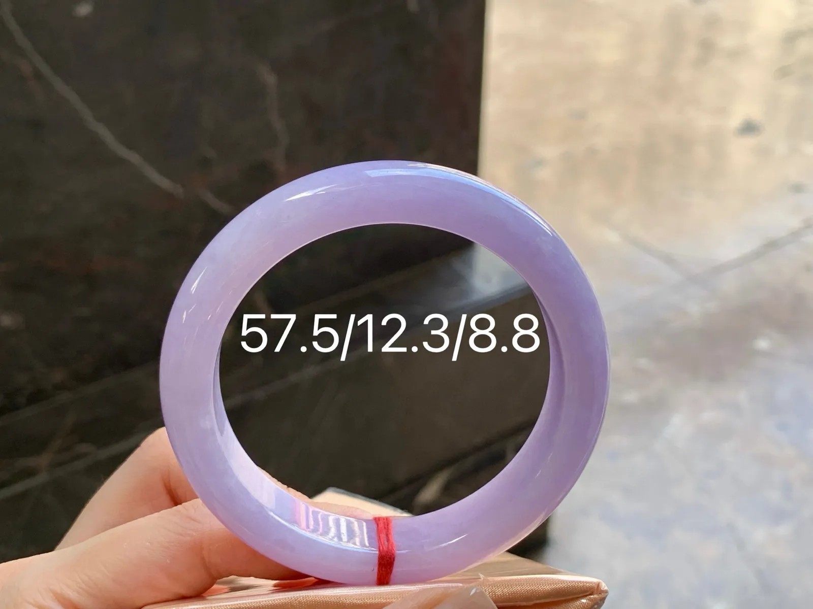 春色手镯
干净清爽 57.5/12.3/8.8mm