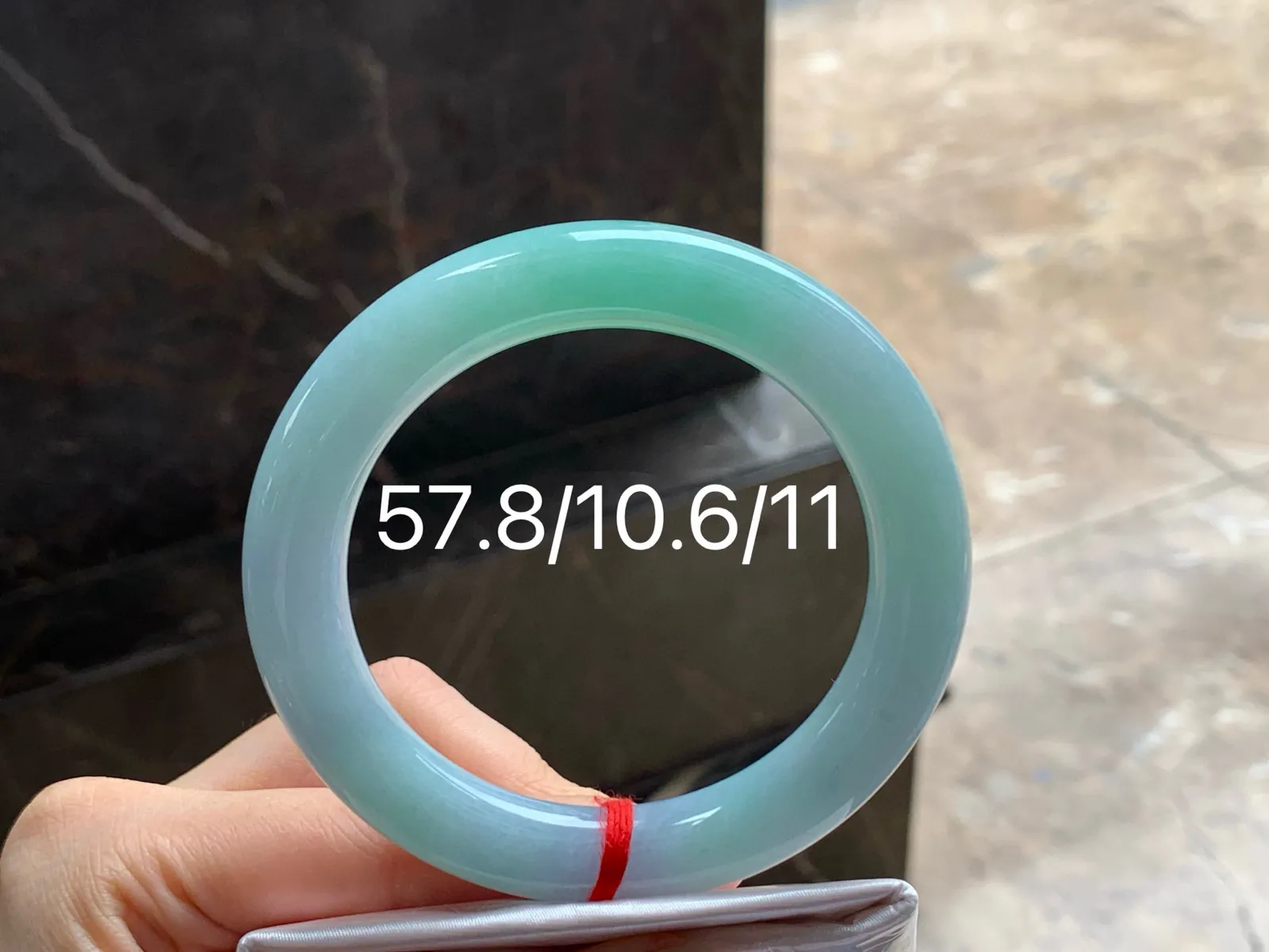 福镯
细腻57.8/10.6/11mm