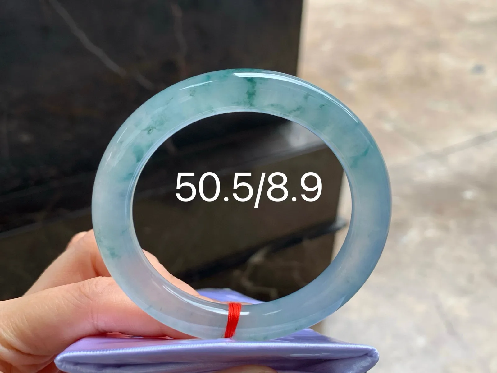 冰种飘花福镯
种老50.5/8.9mm
