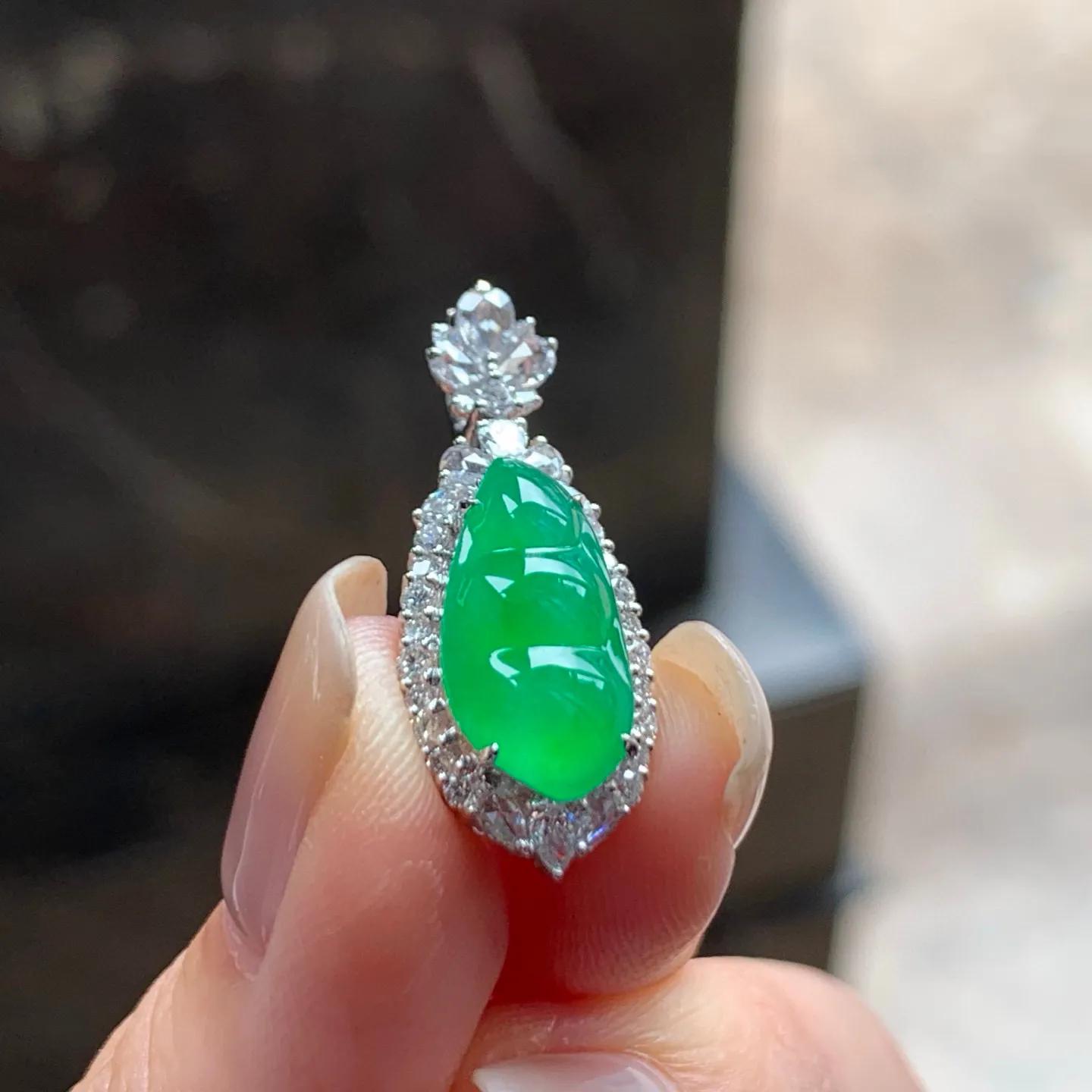 冰种阳绿福豆
色阳种老 精致
