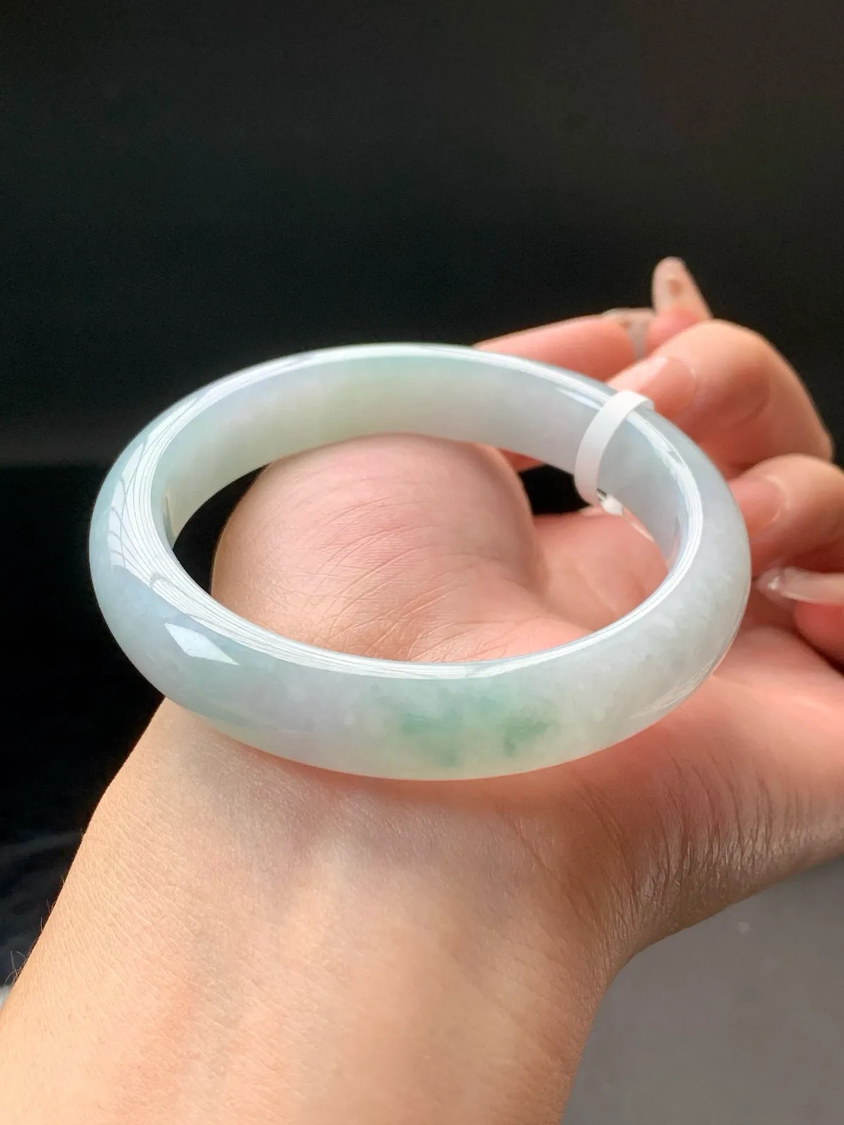 飘花正圈手镯
55.6*12*8