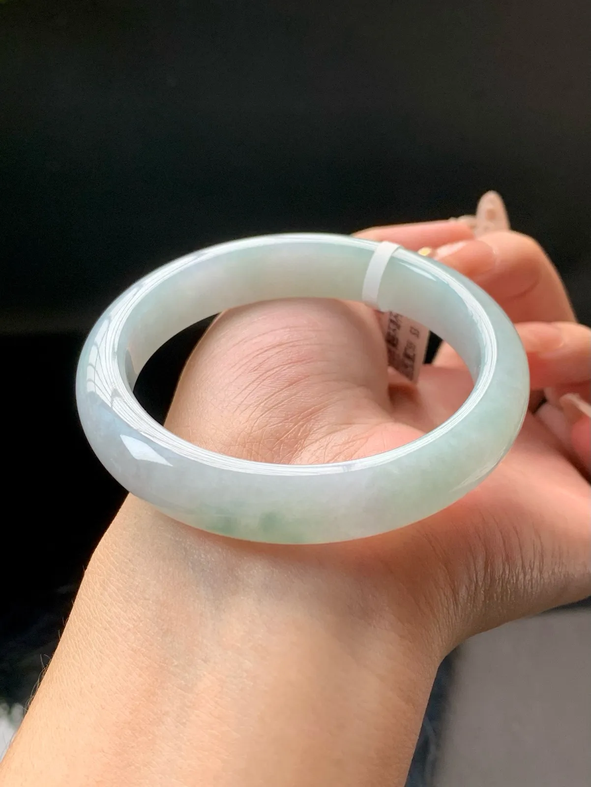 飘花正圈手镯
55.6*12*8