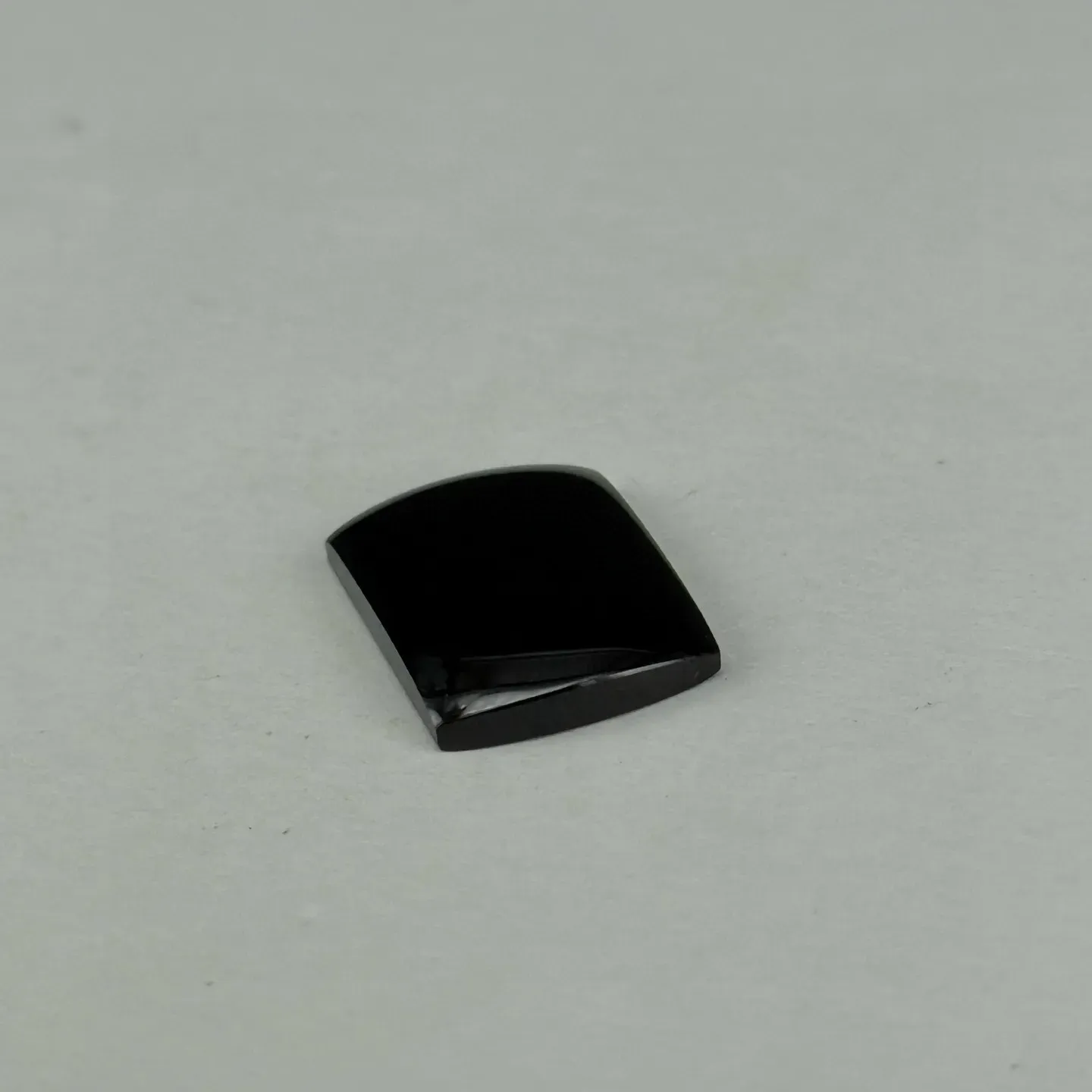 精品墨翠马鞍裸石戒面 种好色正 黑度极好 打灯通透 油性十足 尺寸16.6