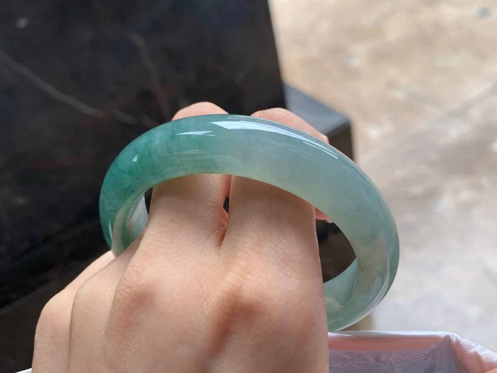 油青手镯
56.2/14.3/8.9mm