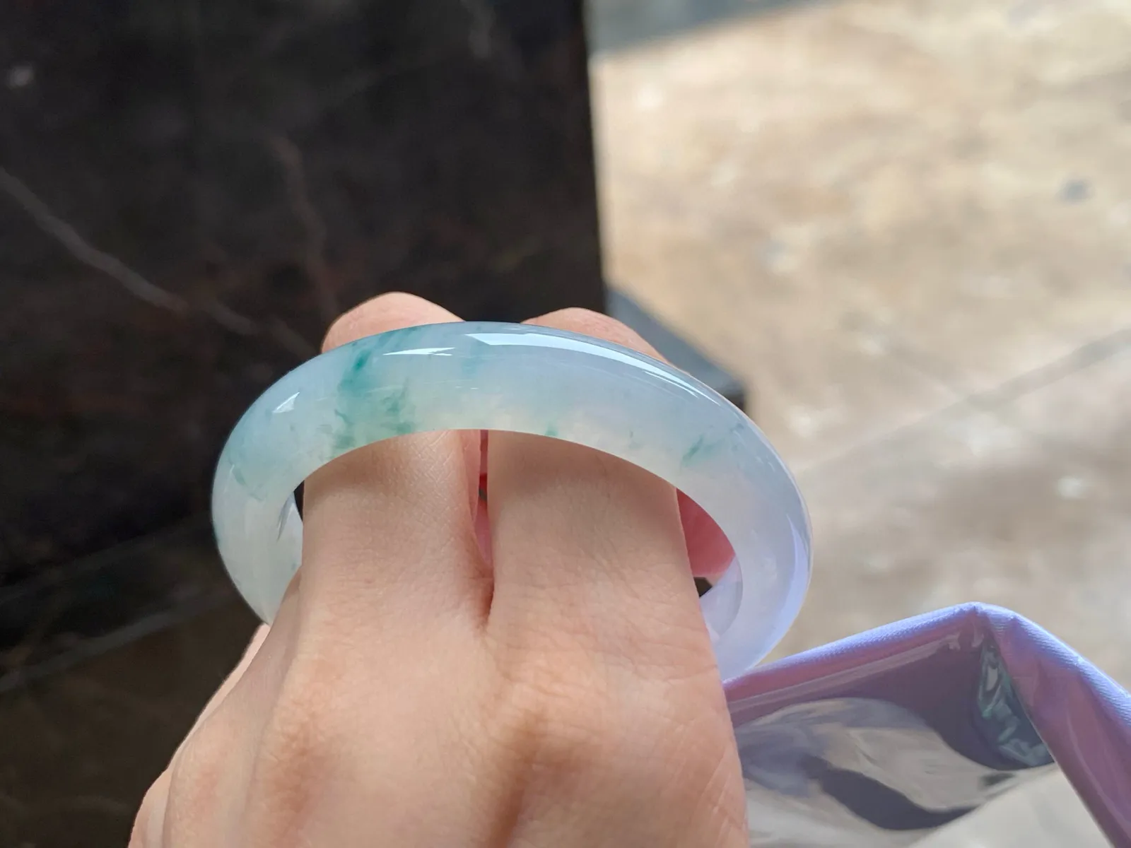 冰飘花手镯
种好50.6/10.5/8.2mm