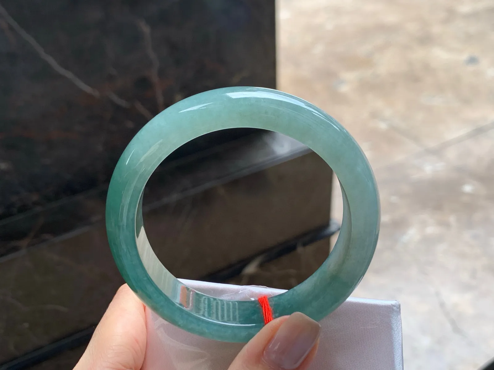 油青手镯
56.2/14.3/8.9mm