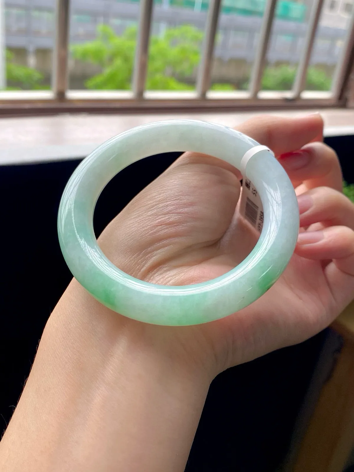 白底青圆条手镯
⭕️55.5-11.5-11