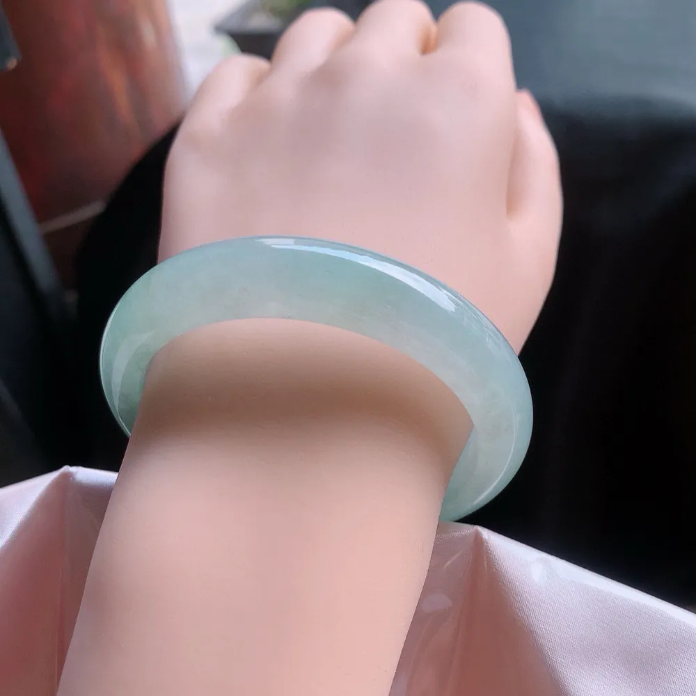 正圈高冰油绿 无瑕 尺寸:55.7/12.7/8.3 超值🥰🥰