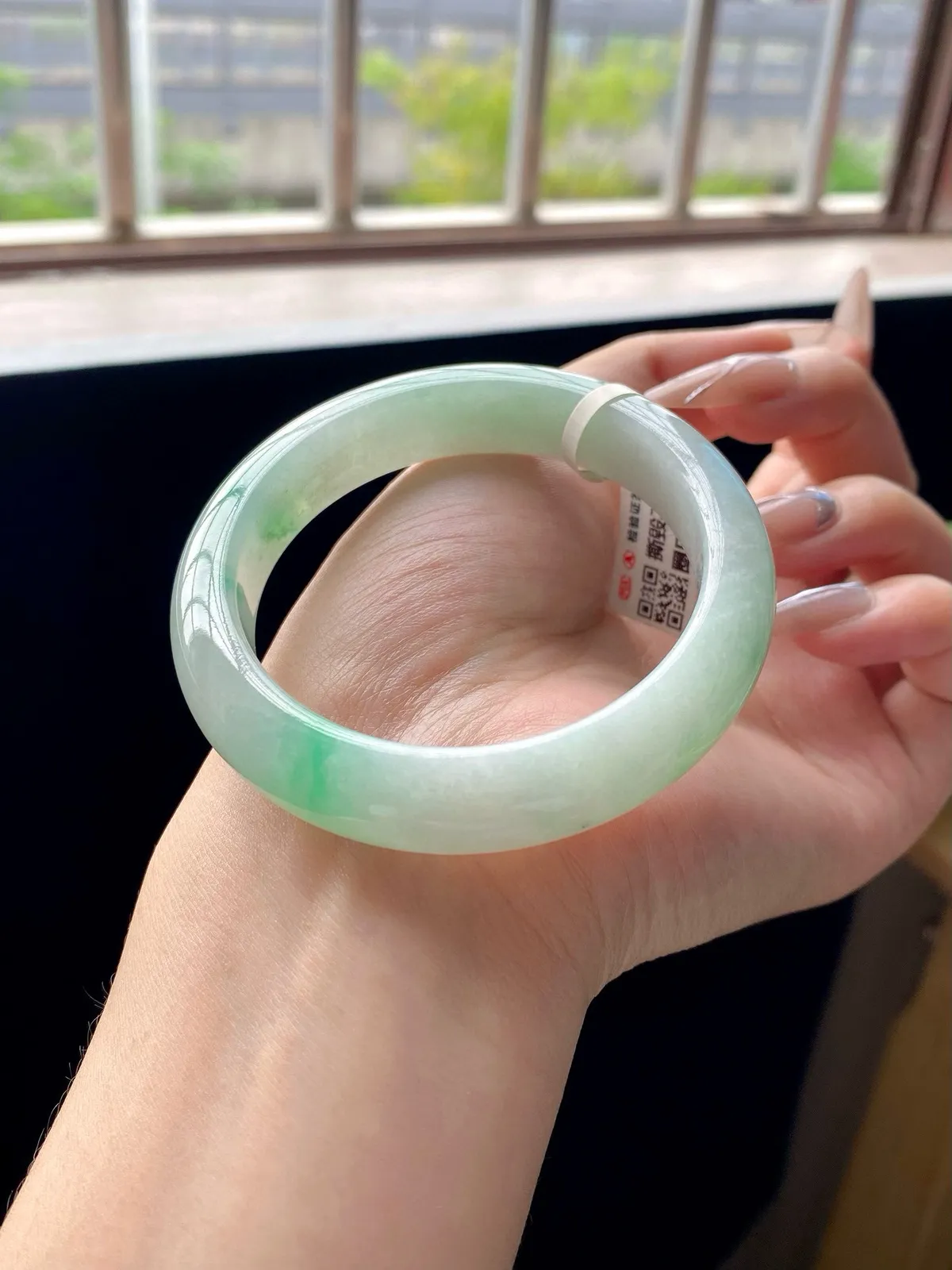 冰晴飘花绿飘花正圈手镯
⭕️54.4-12.5-8.5