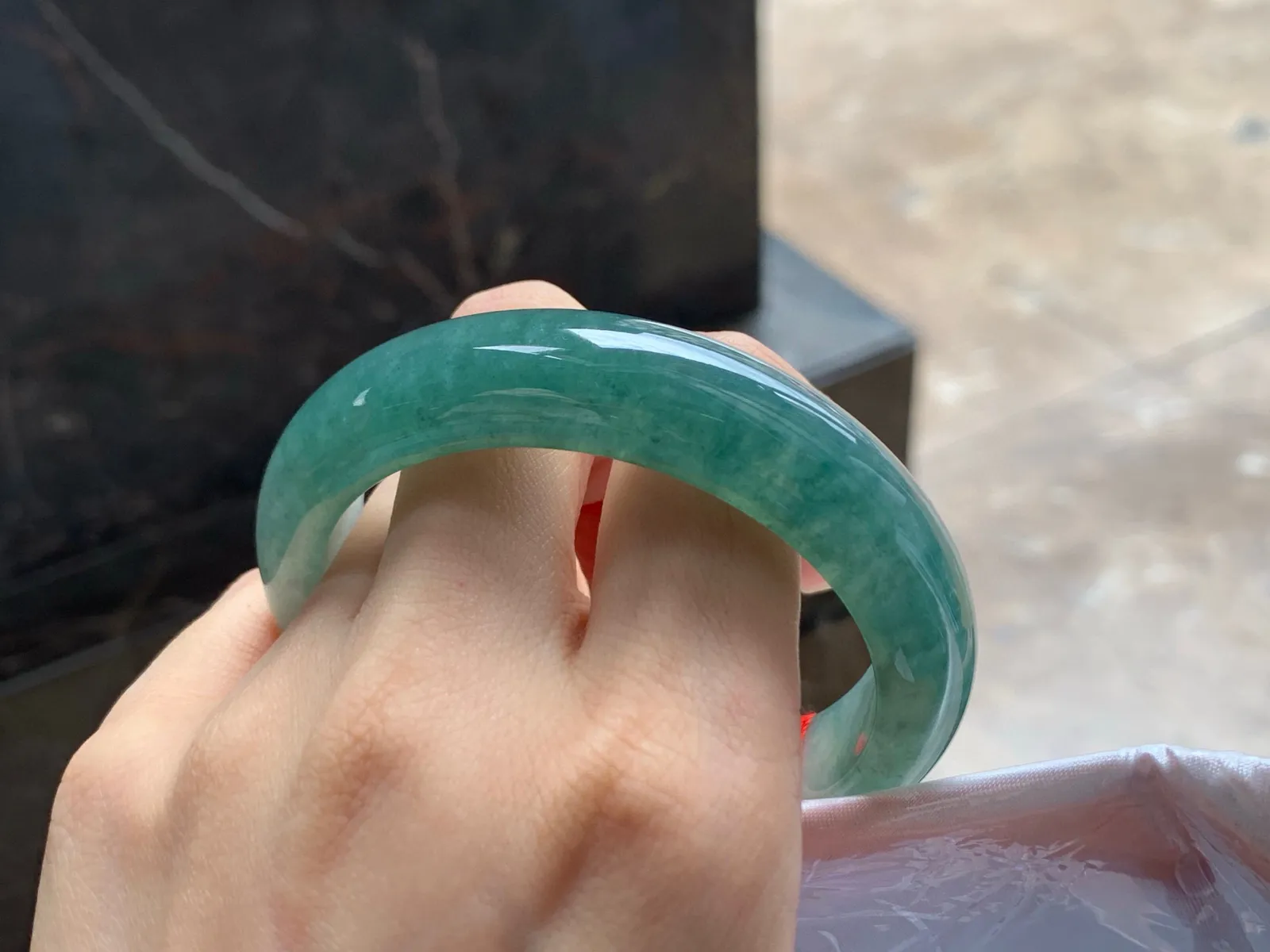 油青手镯
56.2/14.3/8.9mm