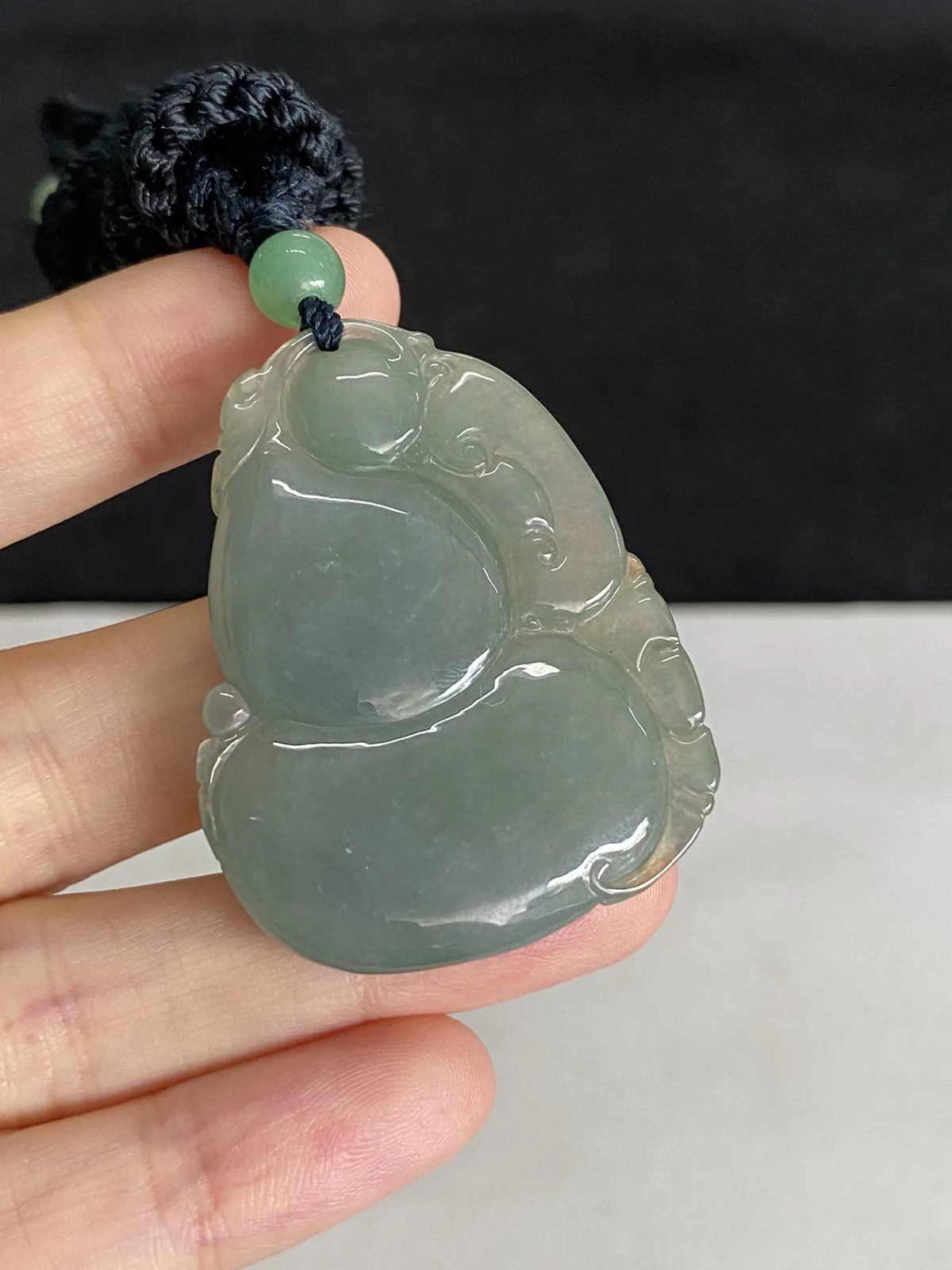 翡翠冰糯种灰绿色葫芦，配珠未测