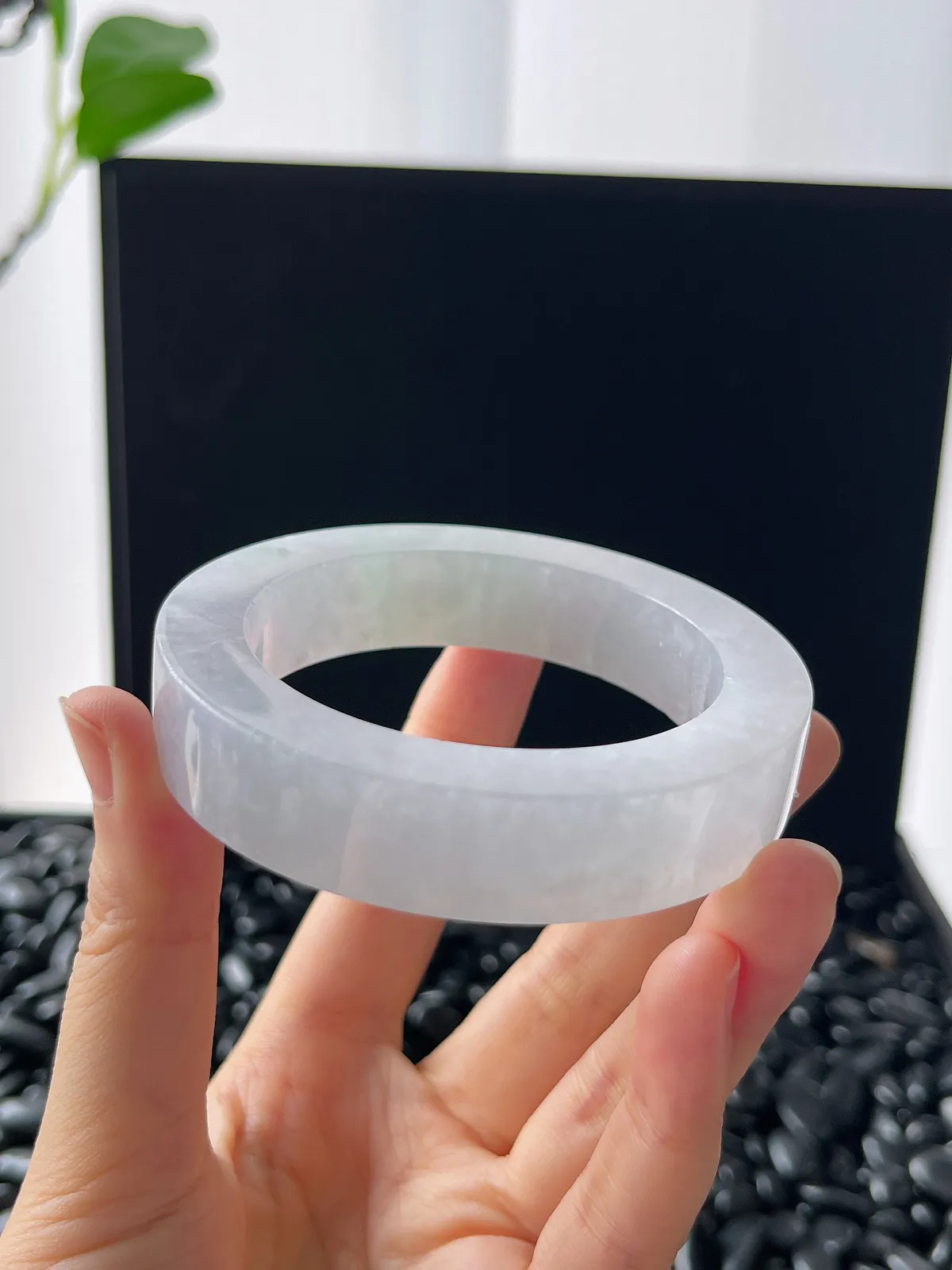 翡翠镯饼，⭕️正圈最大做55.5，圆条最大做51.5，最小做52.6