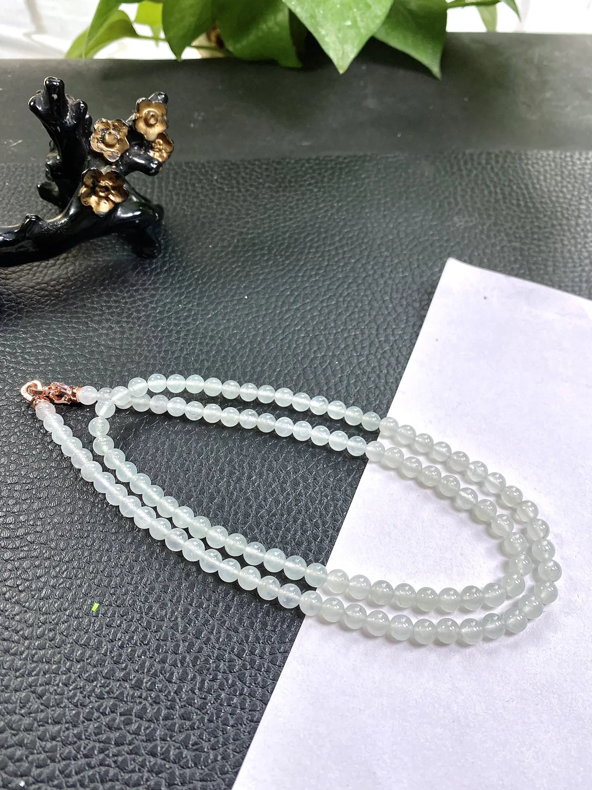 缅甸天然翡翠A货，卡6冰种起光起胶圆珠项链手链，尺寸：6mm/108颗，长度630mm，重量：约41g