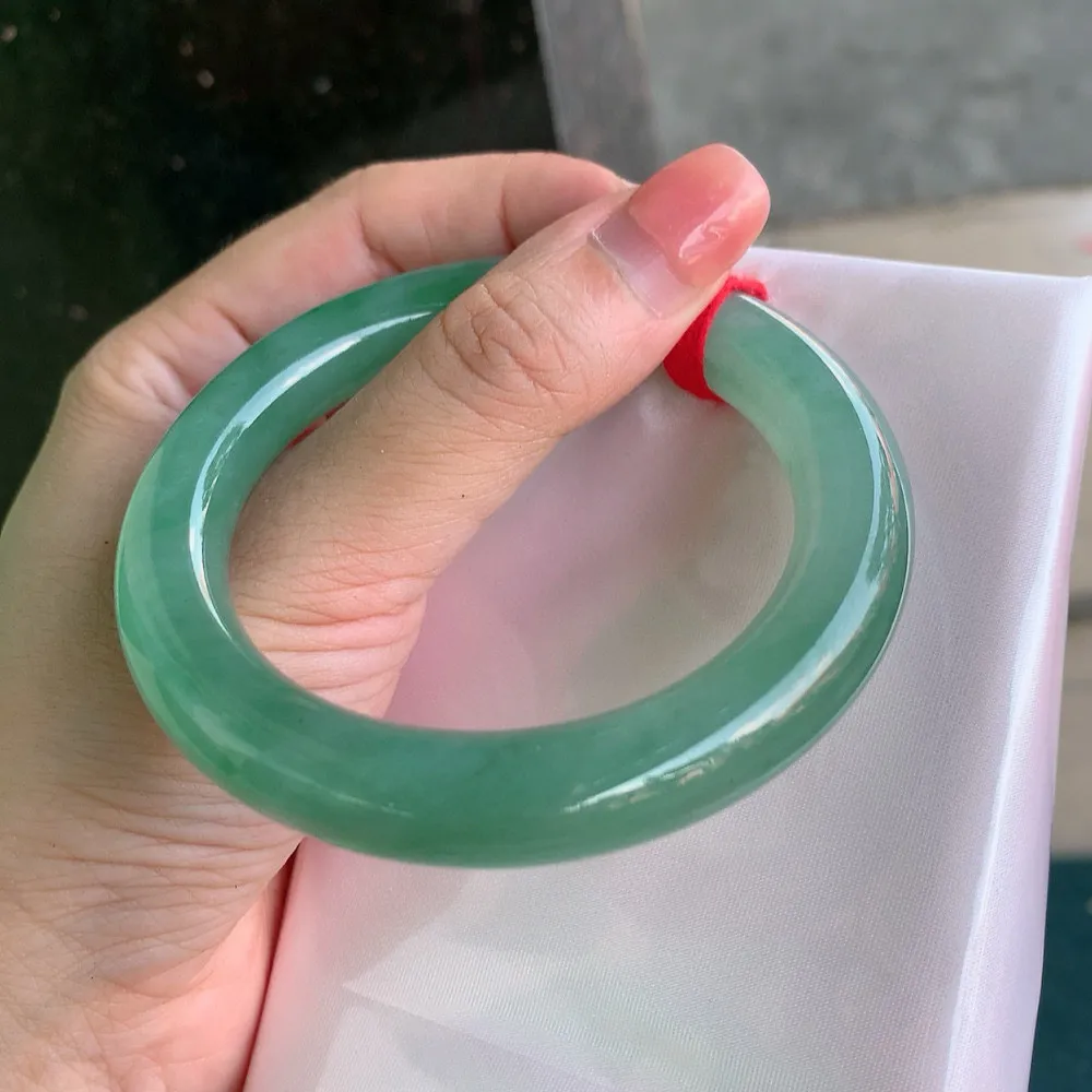 圆条冰阳绿 无瑕 尺寸:56.3/10.9/10.4种色兼备