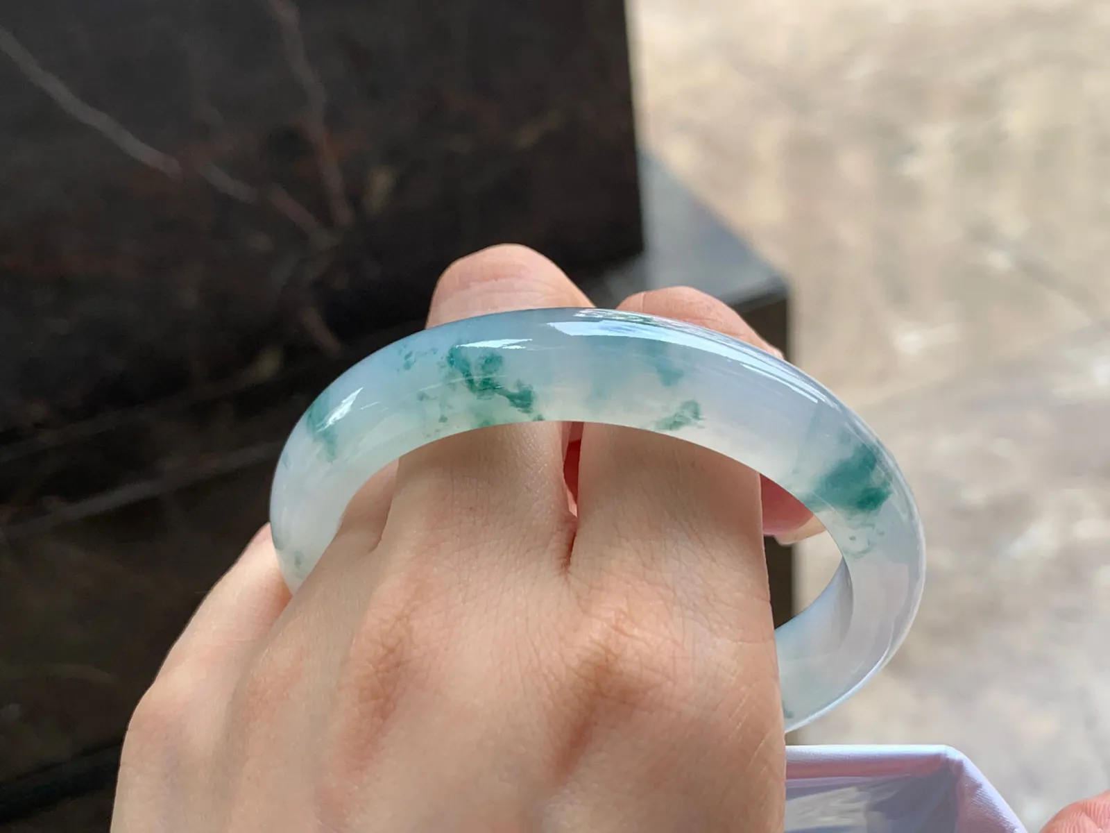 飘花手镯
种好58/12/8.6mm