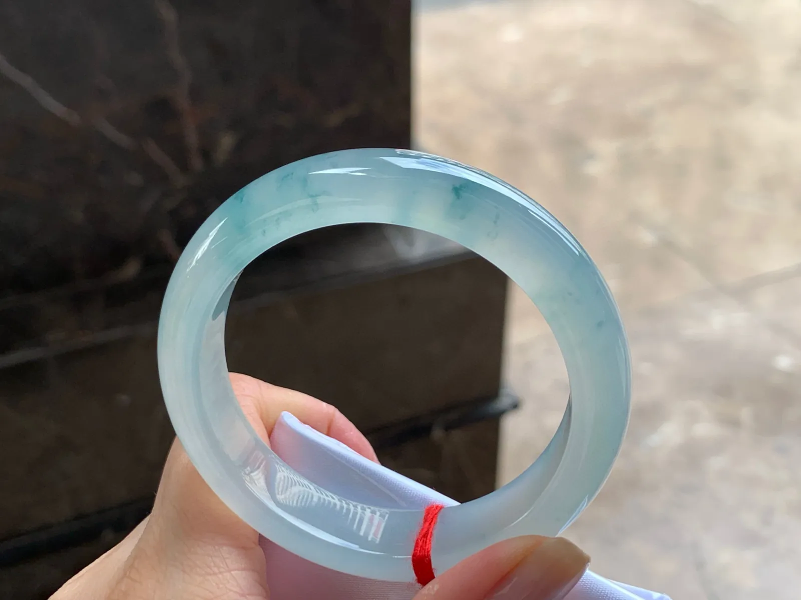 冰种飘花手镯
种好52.5/12/8mm