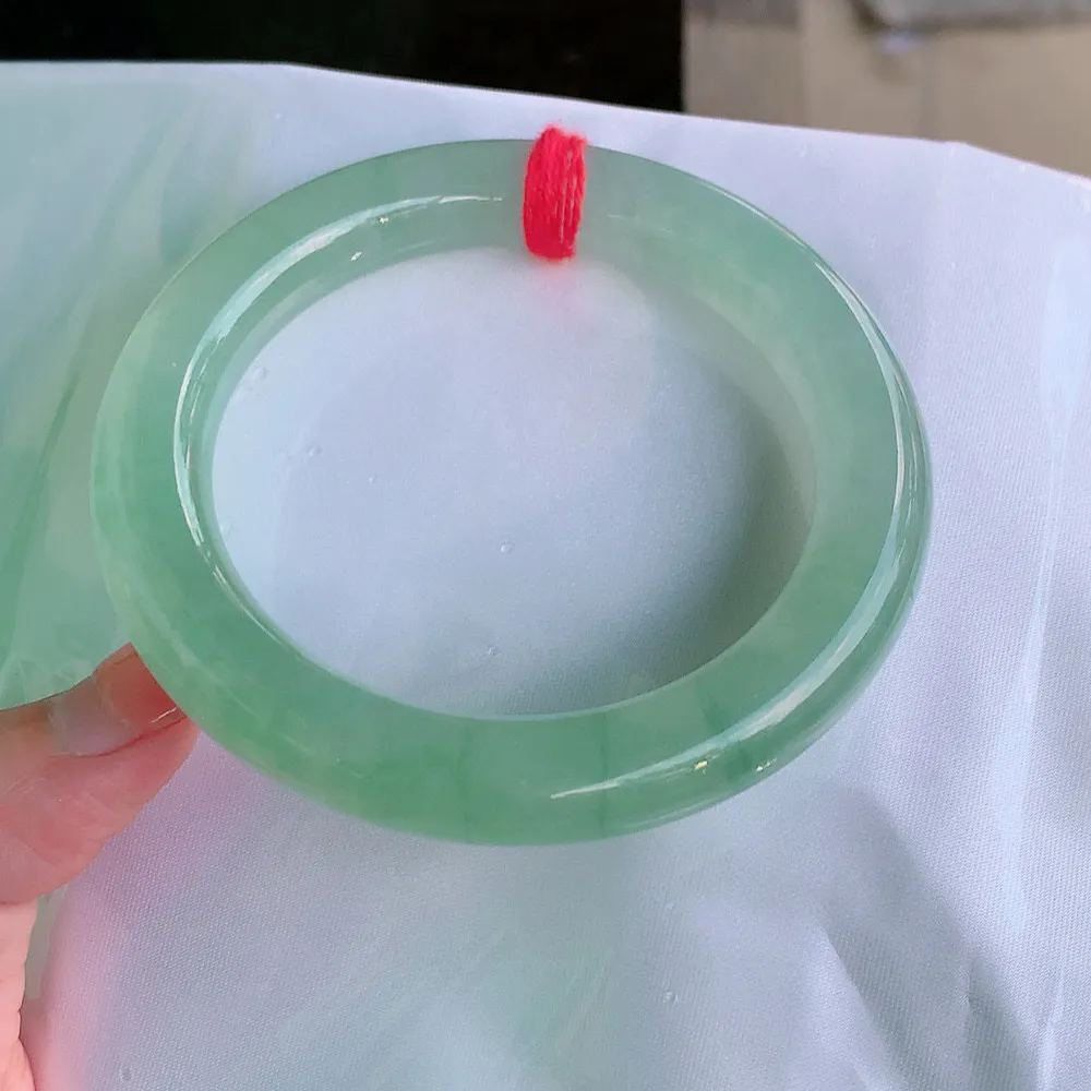圆条高冰绿 无瑕 尺寸:57.8/10  种色俱佳️️