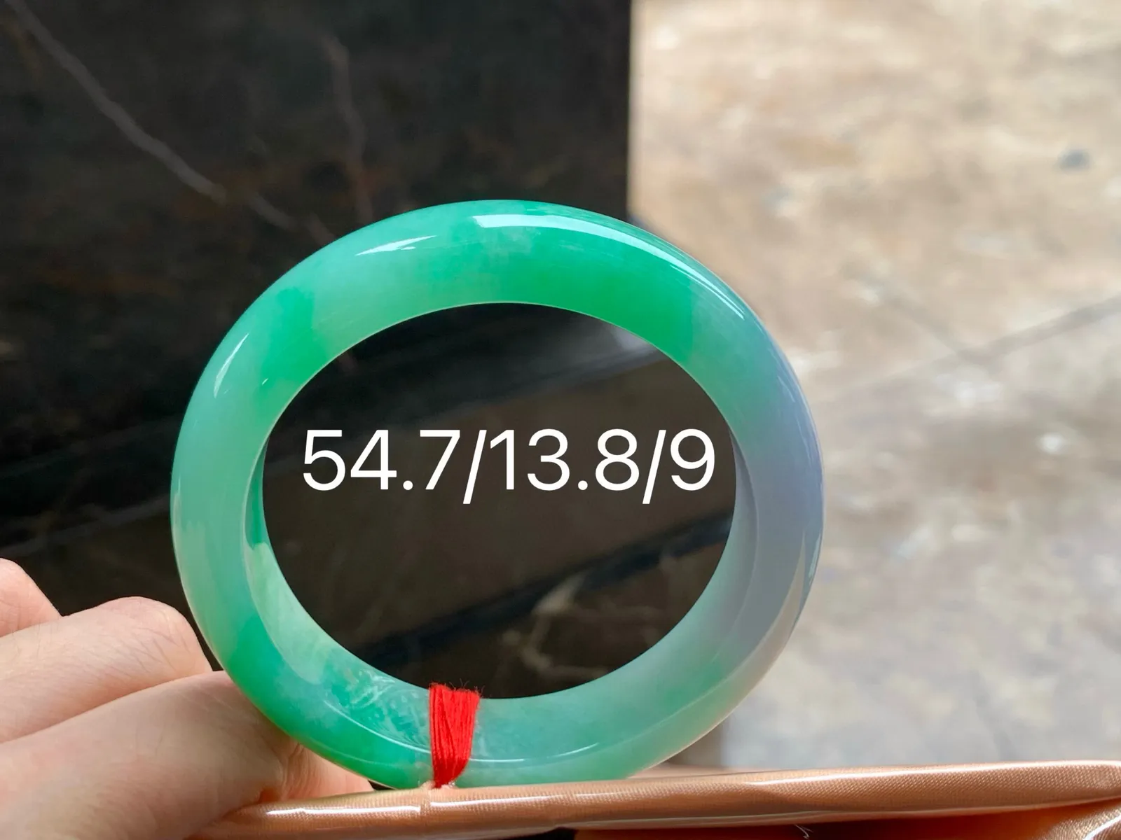 春彩手镯
颜色漂亮 54.7/13.8/9mm