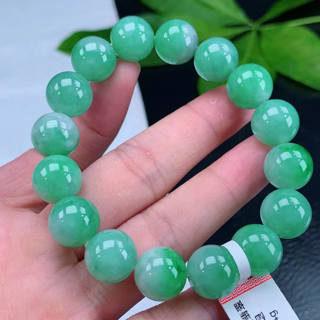 缅甸天然翡翠A货 老坑料起胶冰润 满绿圆珠手串  手链  
尺寸13mm  y 59.04