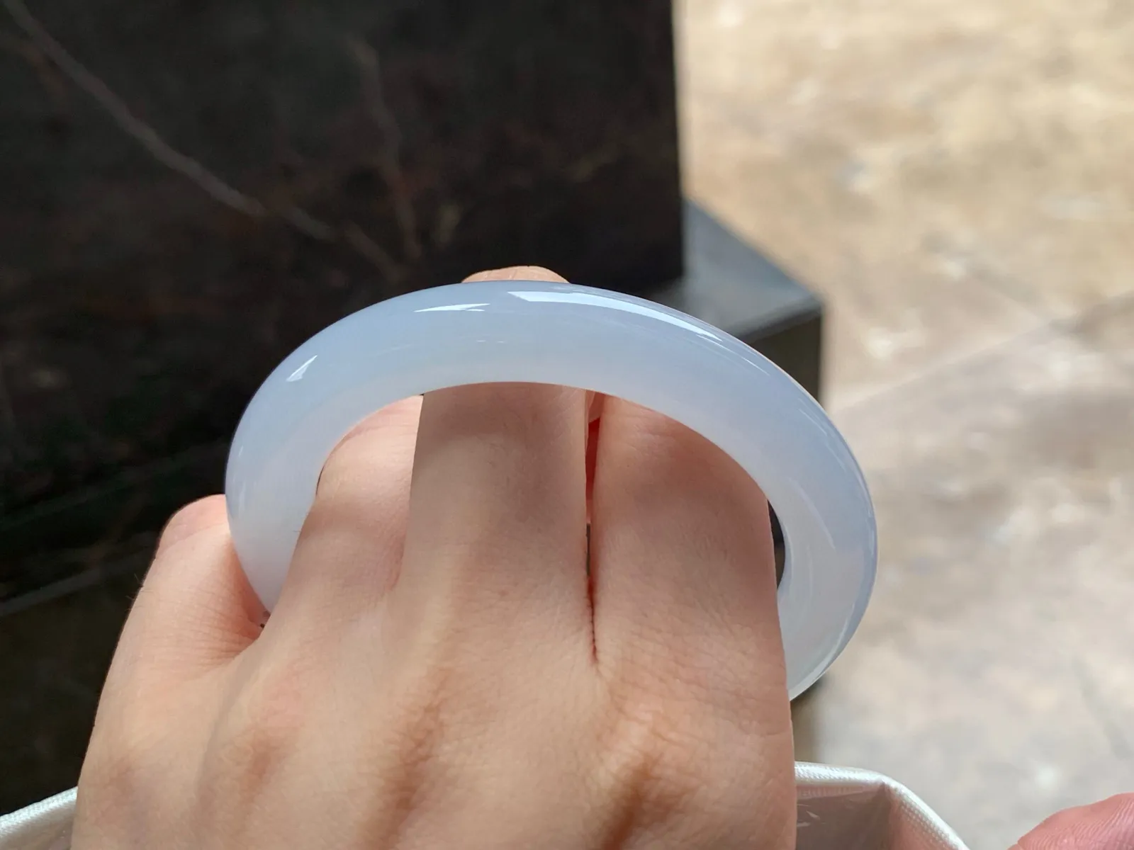 冰福镯
水润53.6/9.9mm