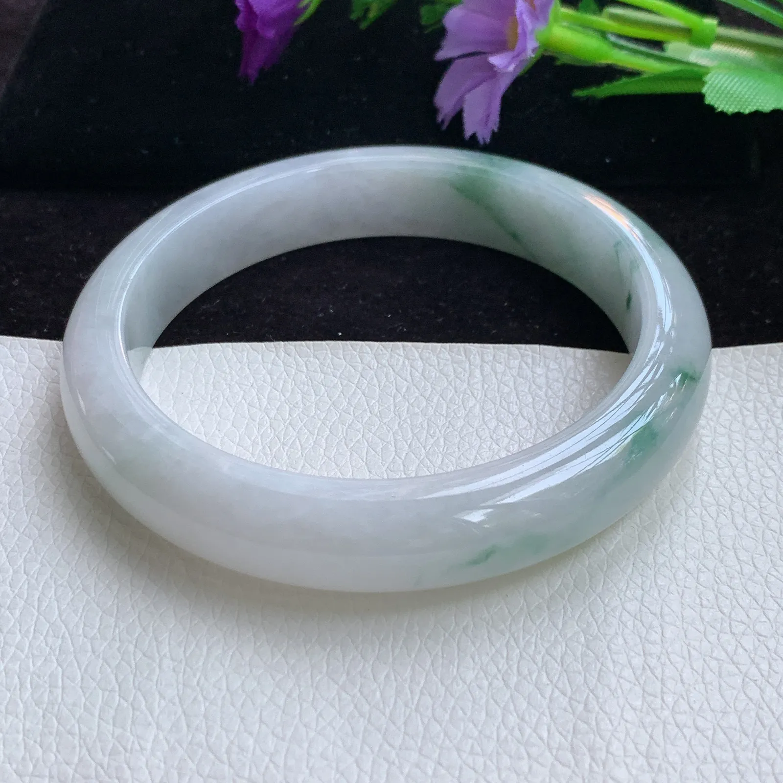 Fl大圈口61*12.5*8.5美人镯 天然缅甸翡翠胶感飘花宽边玉镯子 玉手环