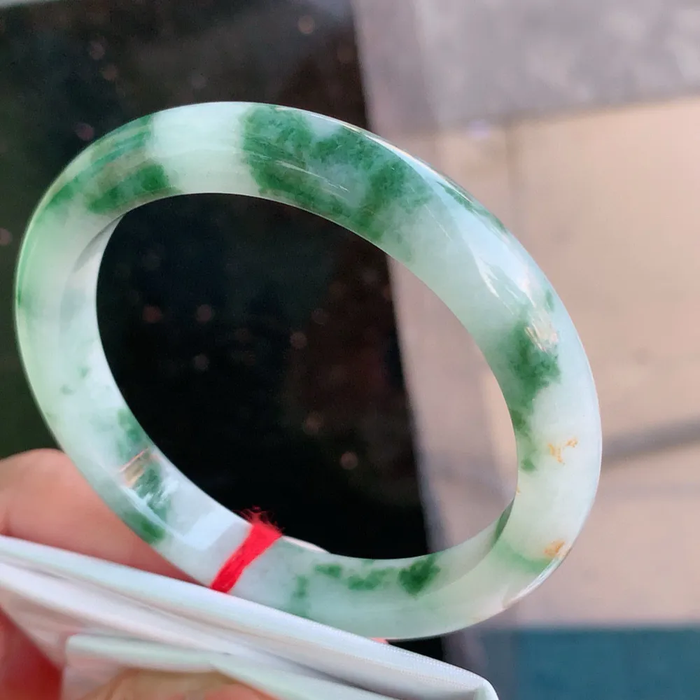 正圈飘花洒金 无瑕 尺寸:55.7/9.6/7.8，底细腻🥰🥰