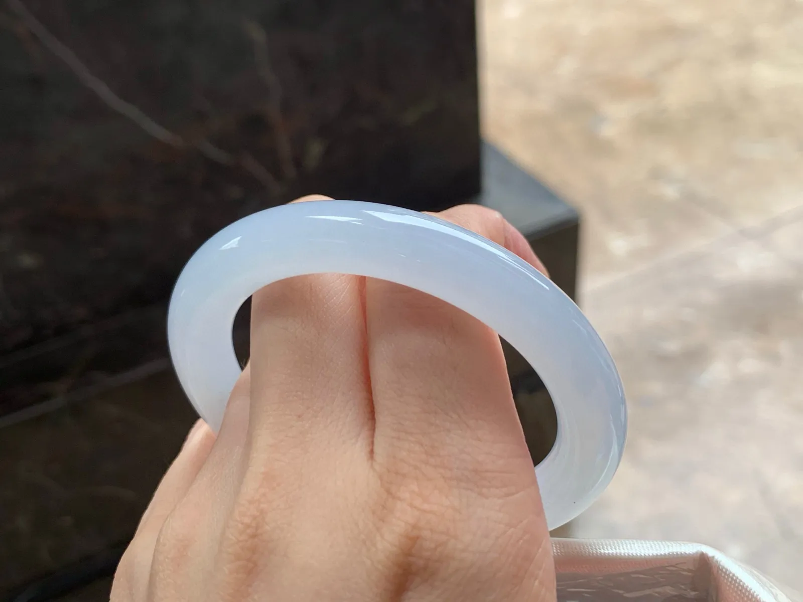冰福镯
水润53.6/9.9mm