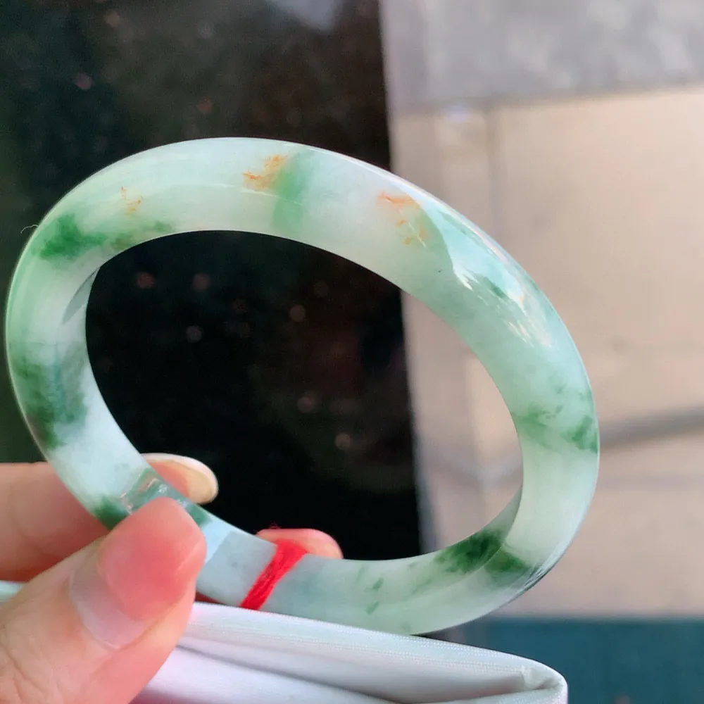 正圈飘花洒金 无瑕 尺寸:55.7/9.6/7.8，底细腻🥰🥰