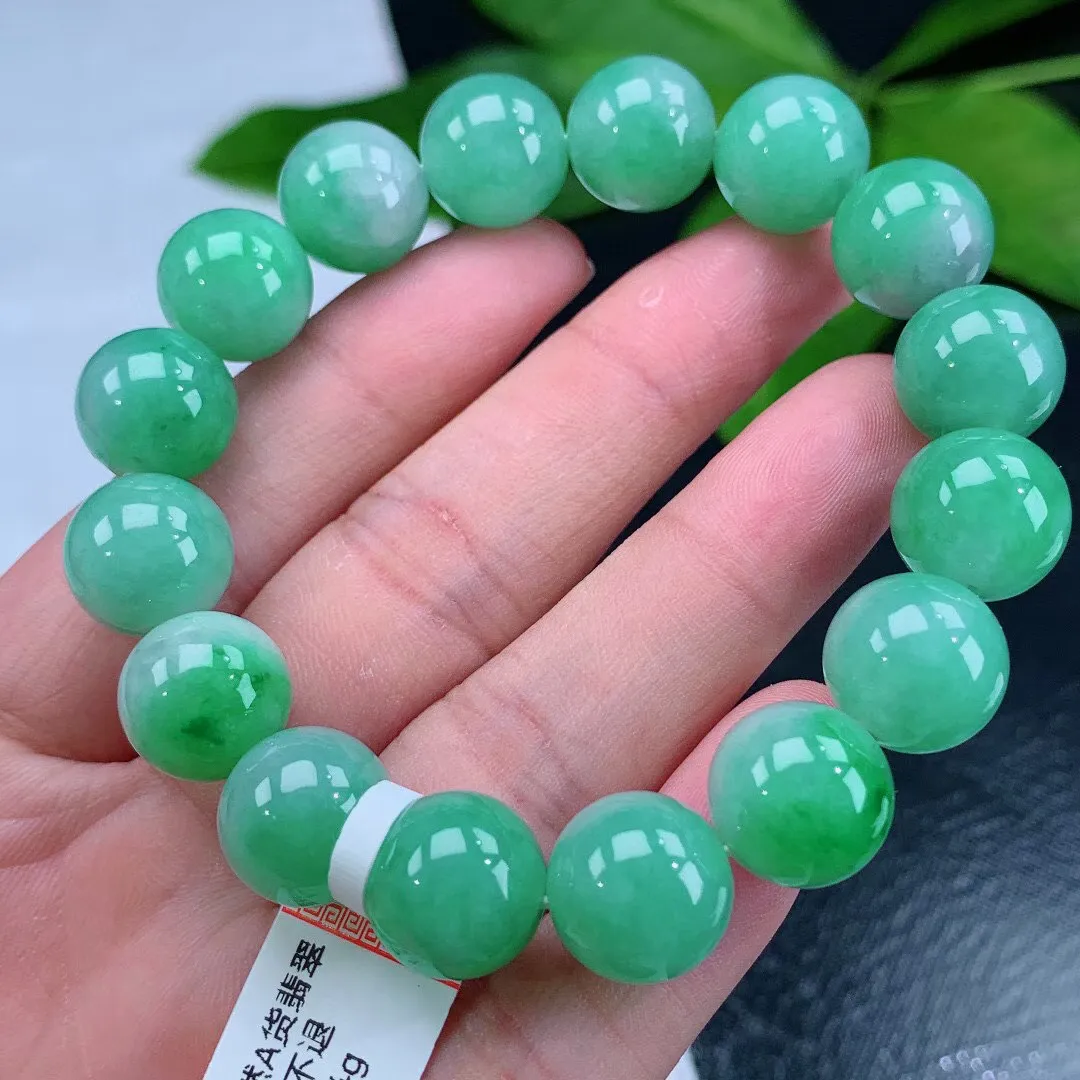 缅甸天然翡翠A货 老坑料起胶冰润 满绿圆珠手串  手链  
尺寸13mm  y 59.04