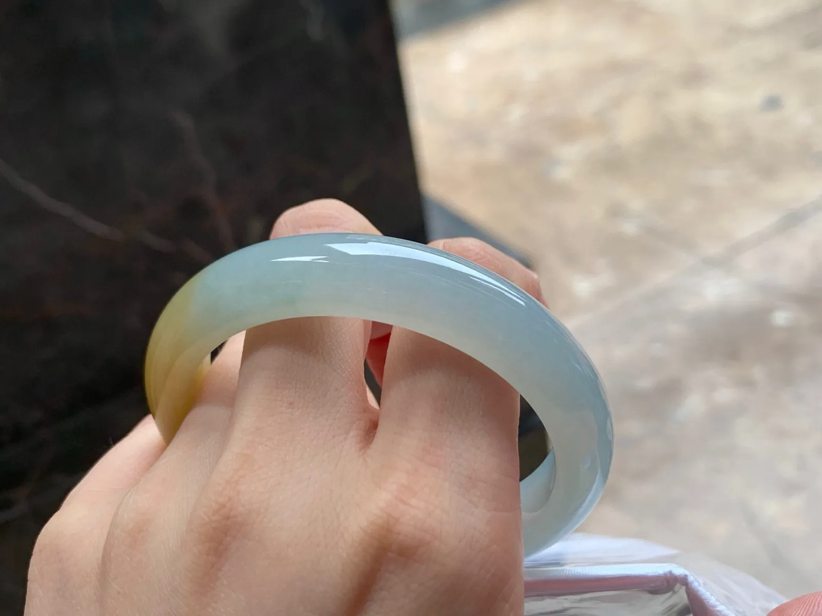 黄翡手镯
独特56.8/12/8.6mm