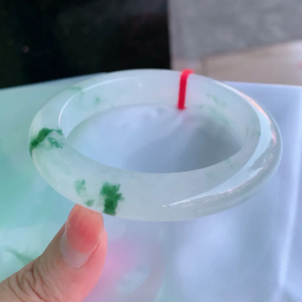 正圈冰绿花 无瑕 尺寸:54.6/11.3/9.2  一幅清新山水画 花美 种水好