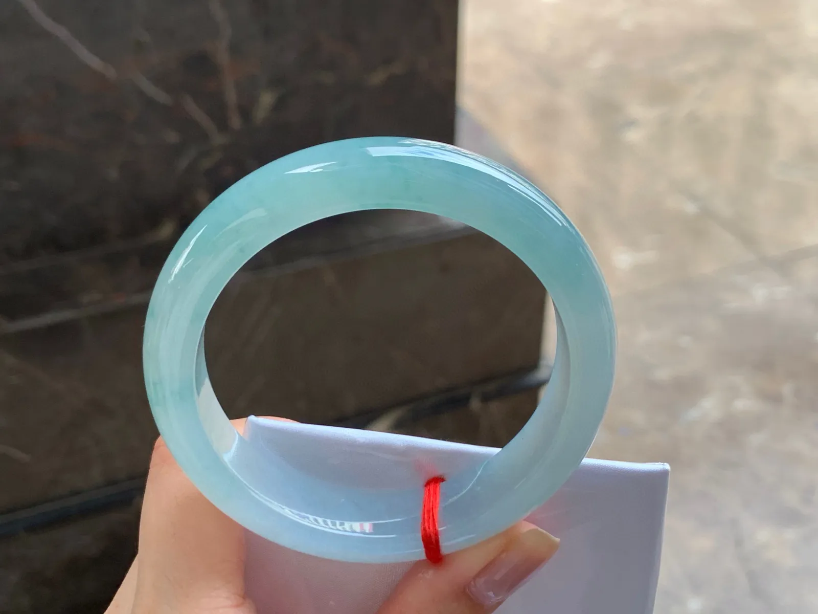 晴底手镯
水润57.3/13.2/8.4mm