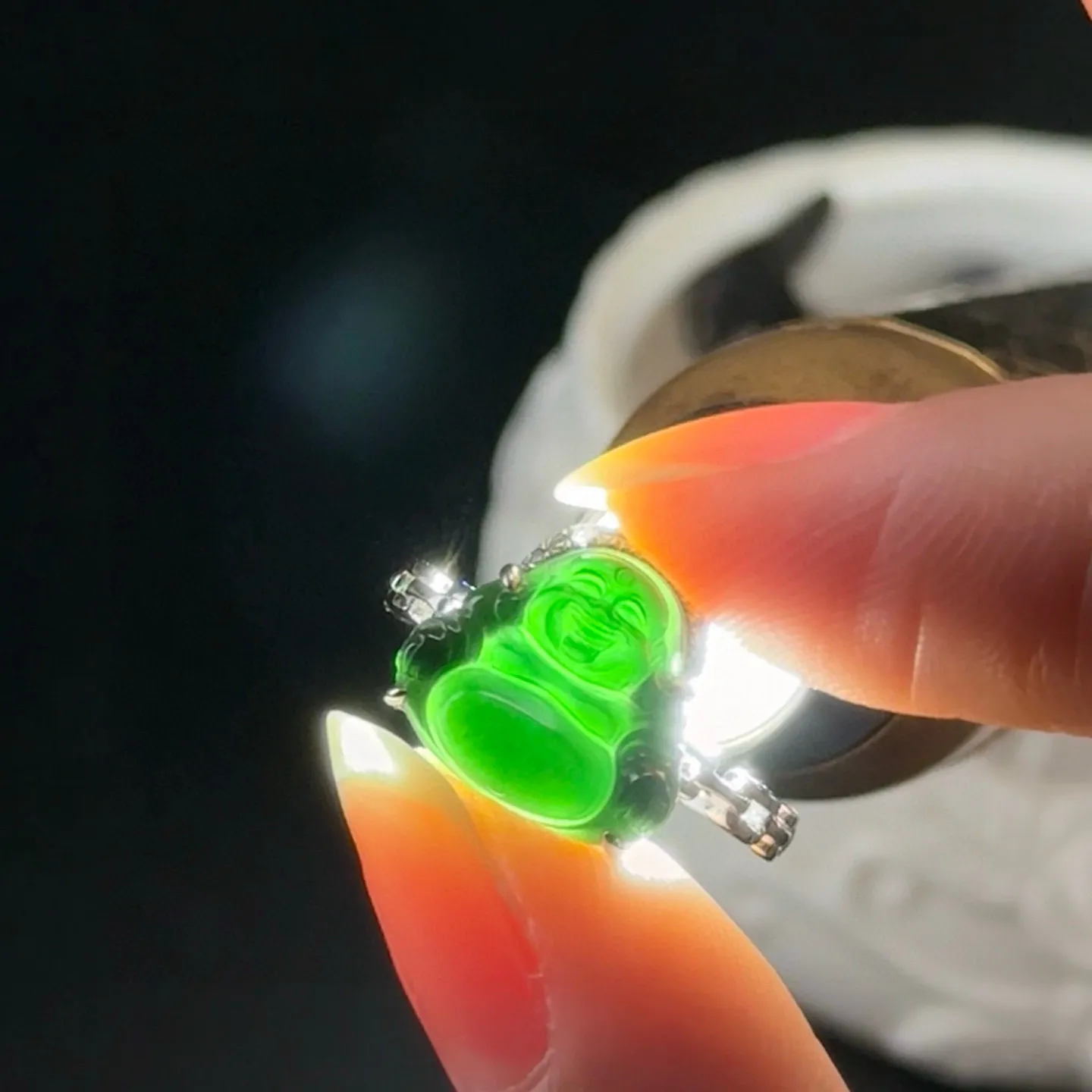 精品18k墨翠笑佛女戒 种好色正 黑度极好 打灯通透 油性十足