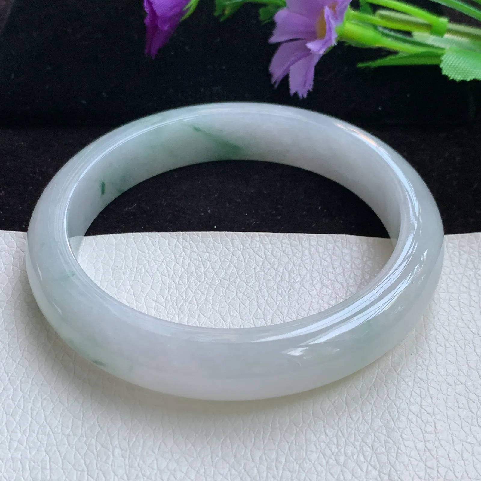 Fl大圈口61*12.5*8.5美人镯 天然缅甸翡翠胶感飘花宽边玉镯子 玉手环