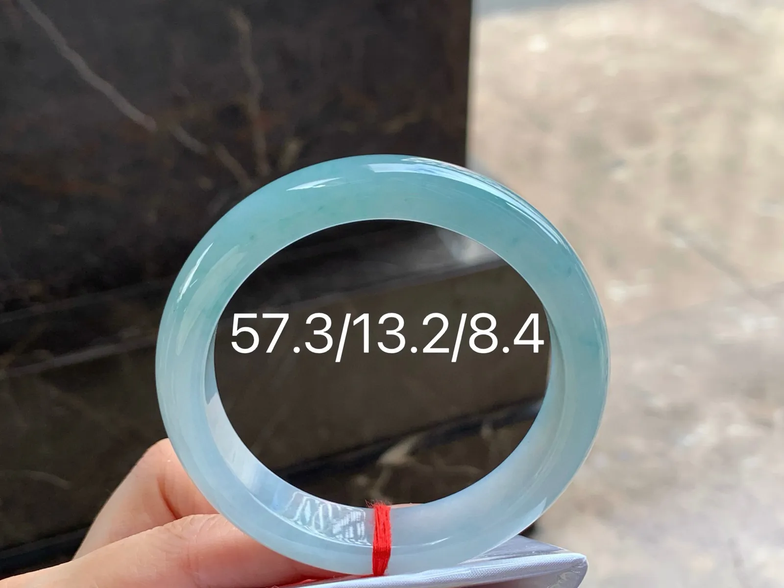 晴底手镯
水润57.3/13.2/8.4mm