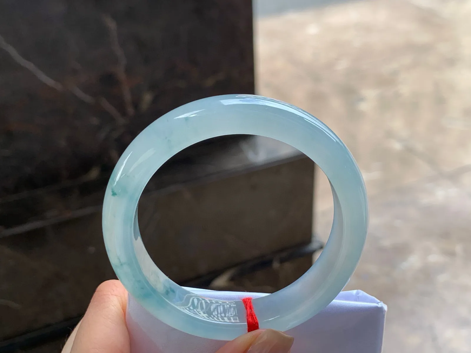 冰种飘花手镯
种好52.5/12/8mm