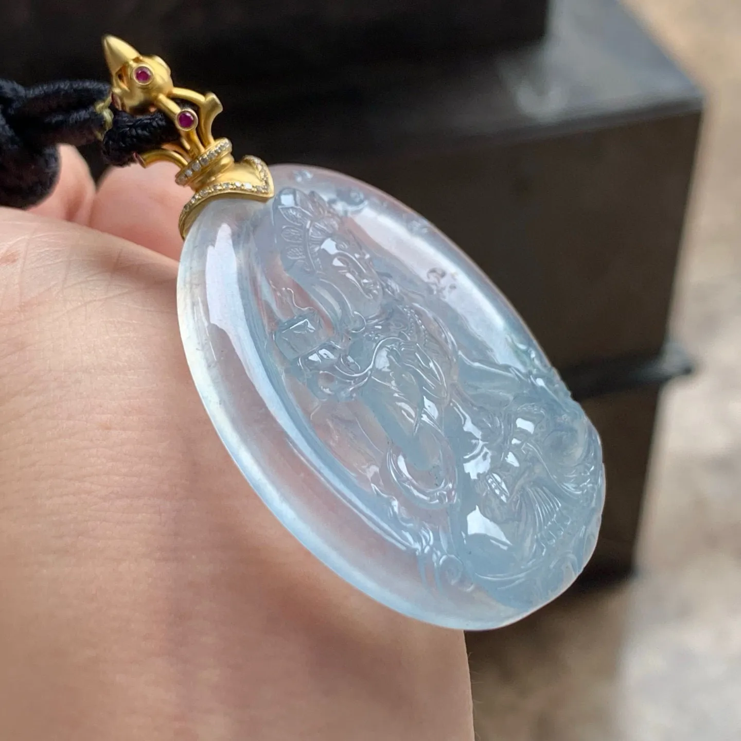 冰种度母
种老 厚装品相好 金扣