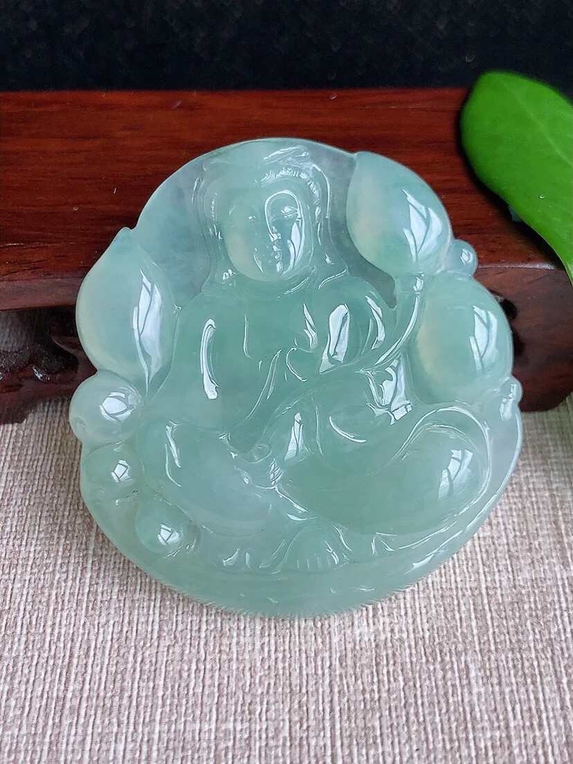 a货翡翠老坑冰种晴水大势至菩萨吊坠 尺寸54×50.2×5.6mm 重量30.88g 0708