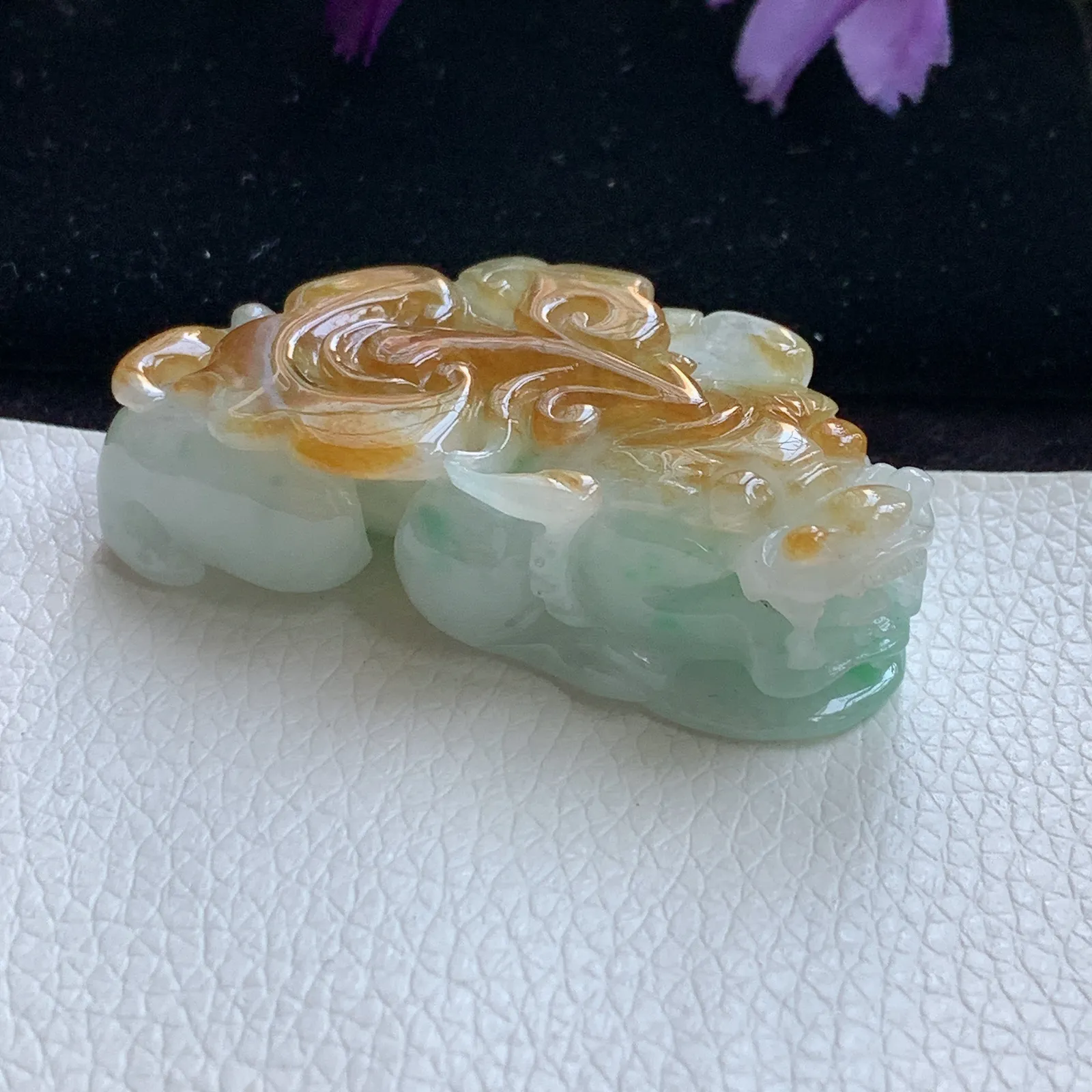 ws实拍51.5*24*15.5老坑精雕冰胶双彩招财貔貅玉吊坠 翡翠皮休玉挂件