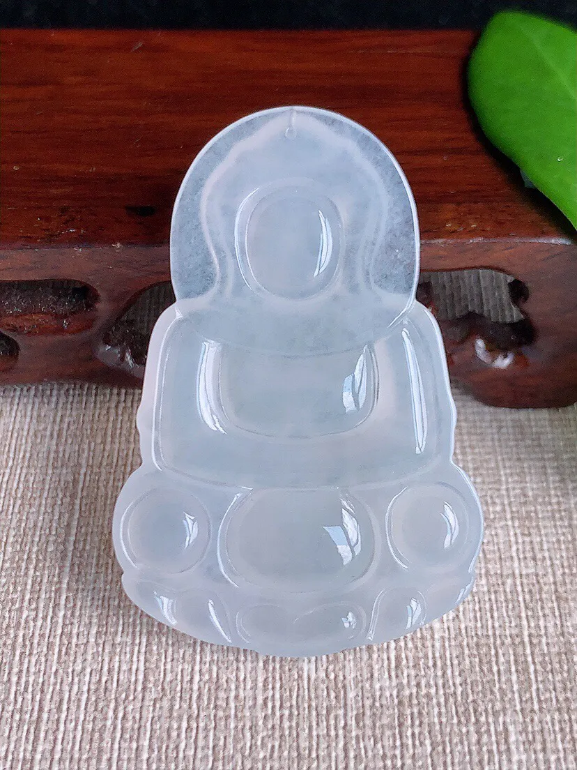 a货翡翠老坑冰种白月光正装观音吊坠 尺寸51.5×34.4×5mm 重量15.43g 0708