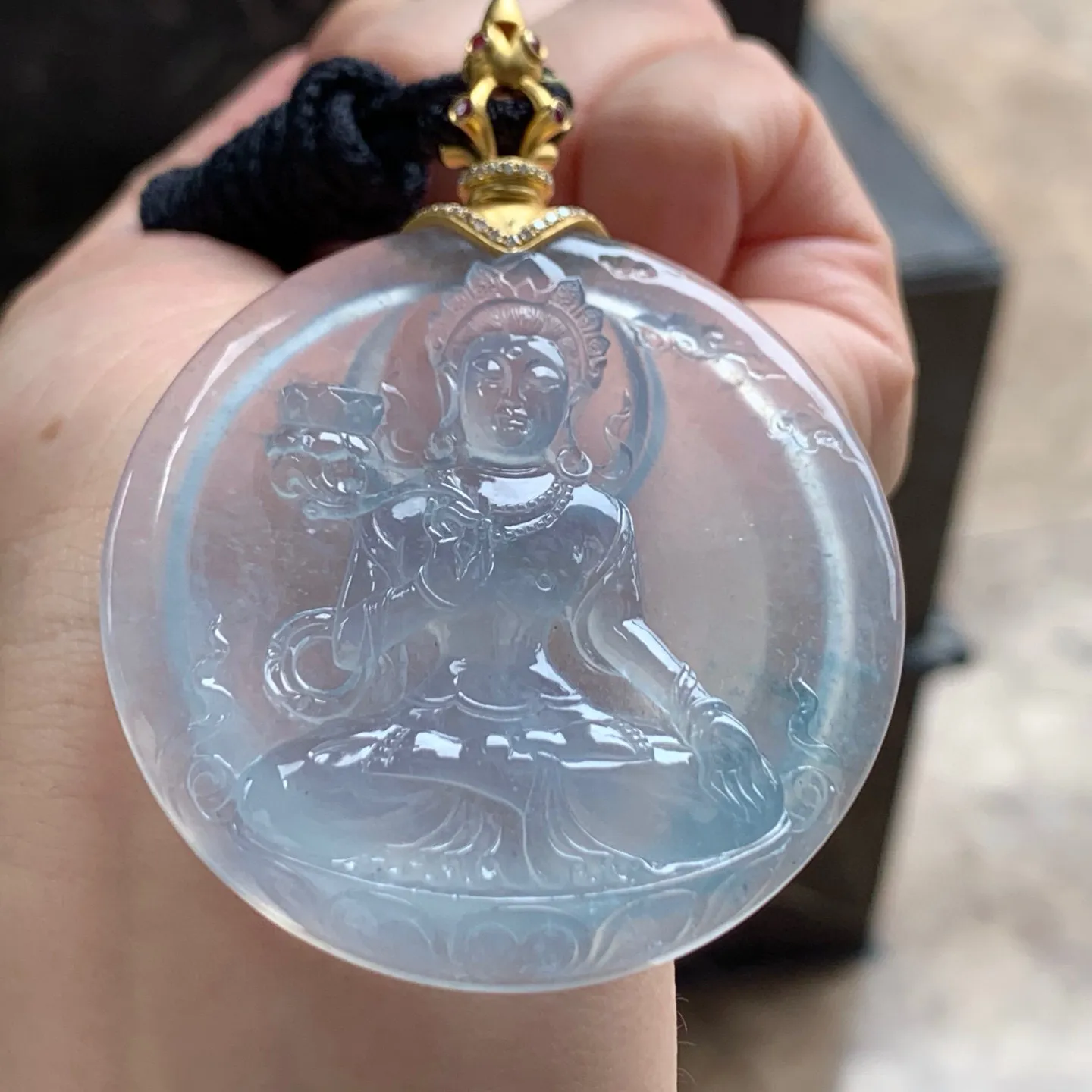 冰种度母
种老 厚装品相好 金扣