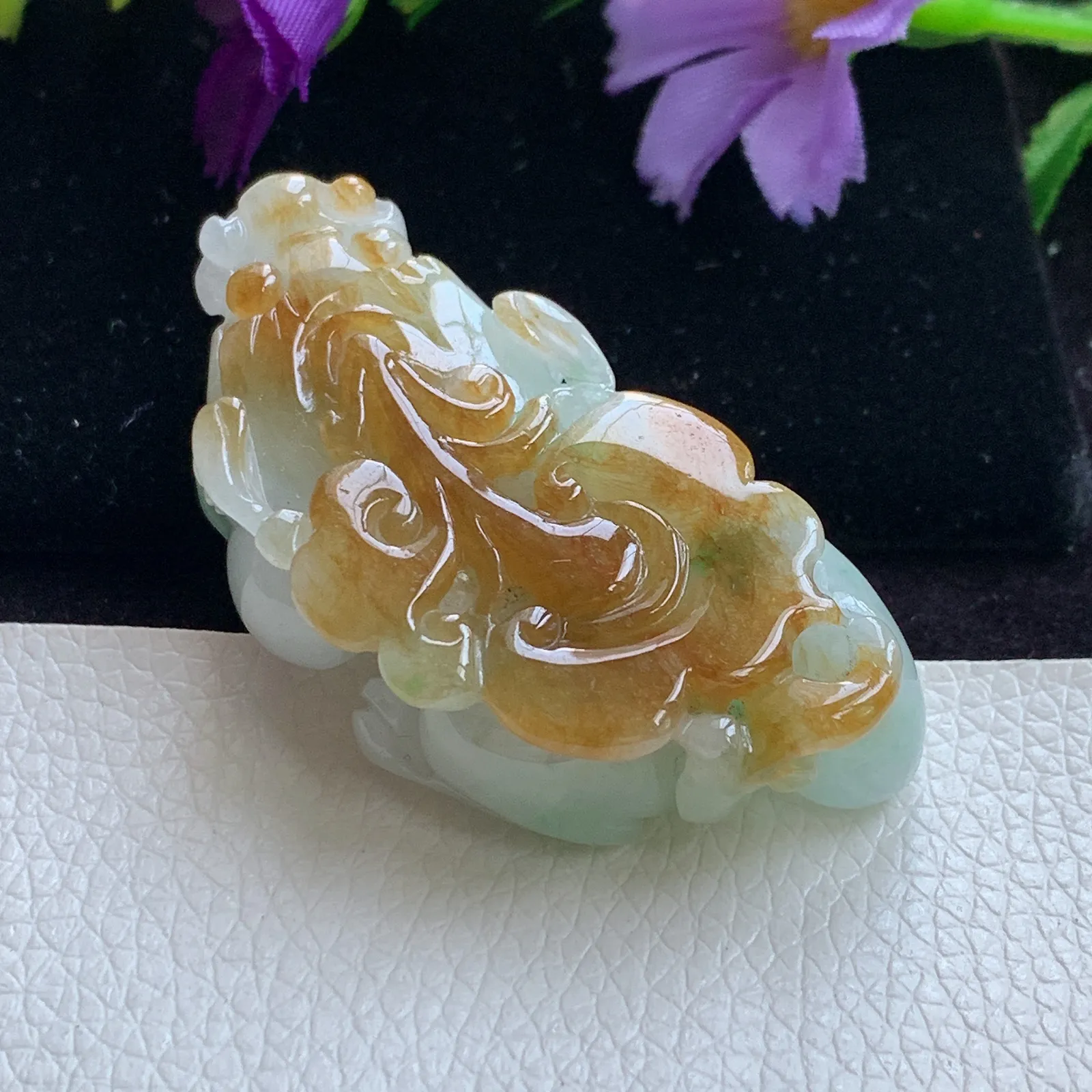 ws实拍51.5*24*15.5老坑精雕冰胶双彩招财貔貅玉吊坠 翡翠皮休玉挂件