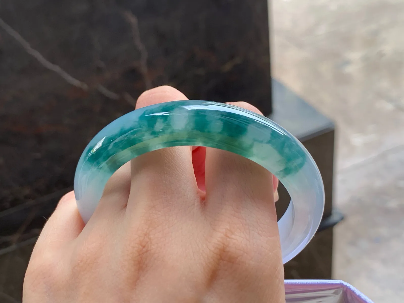 冰飘花手镯
水润 58/13/9.4mm