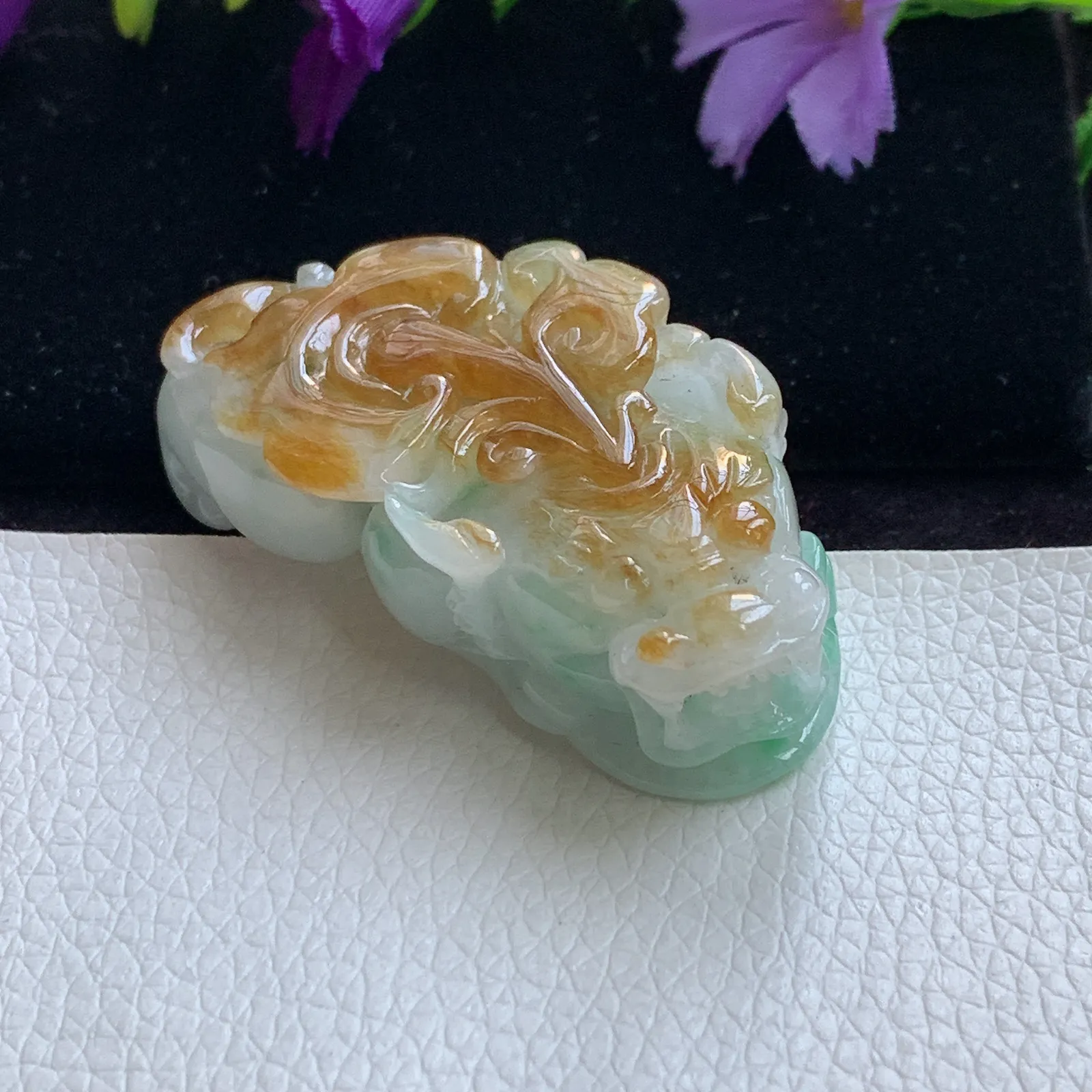 ws实拍51.5*24*15.5老坑精雕冰胶双彩招财貔貅玉吊坠 翡翠皮休玉挂件