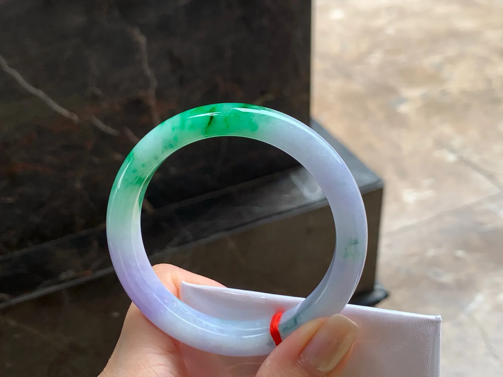 春彩手镯
颜色漂亮 54/10.3/8mm